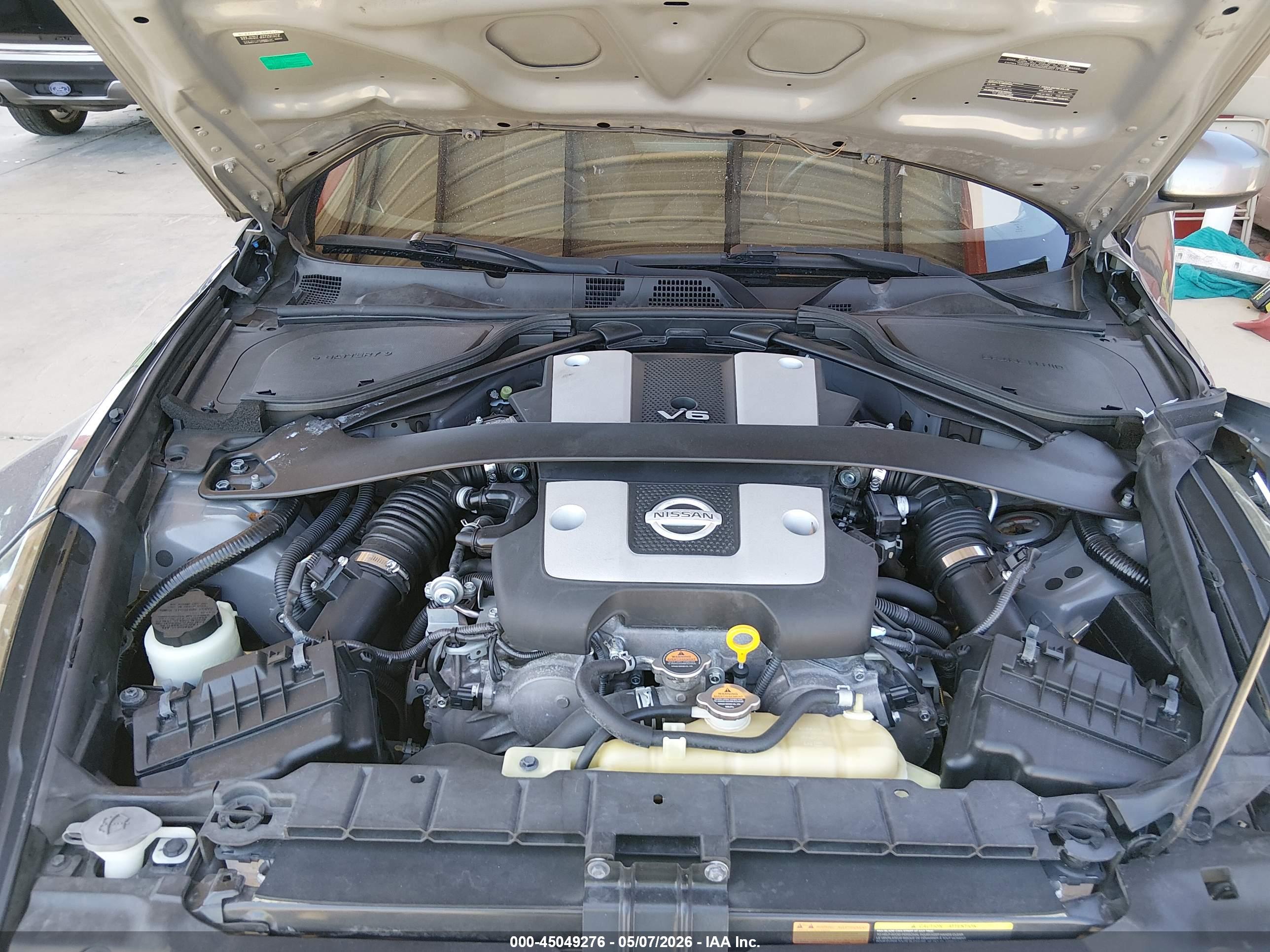 NISSAN 370Z image 10