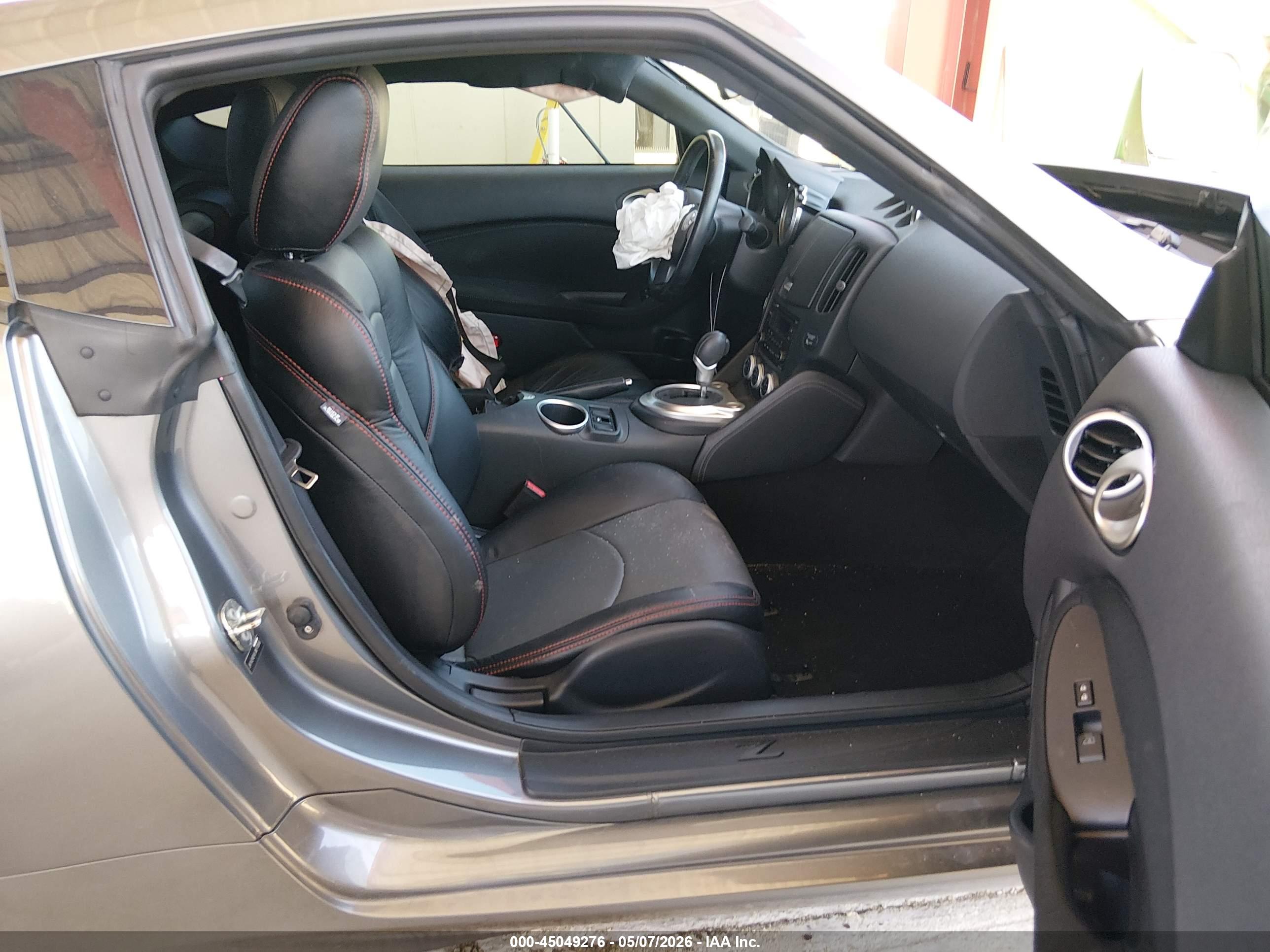 NISSAN 370Z image 5