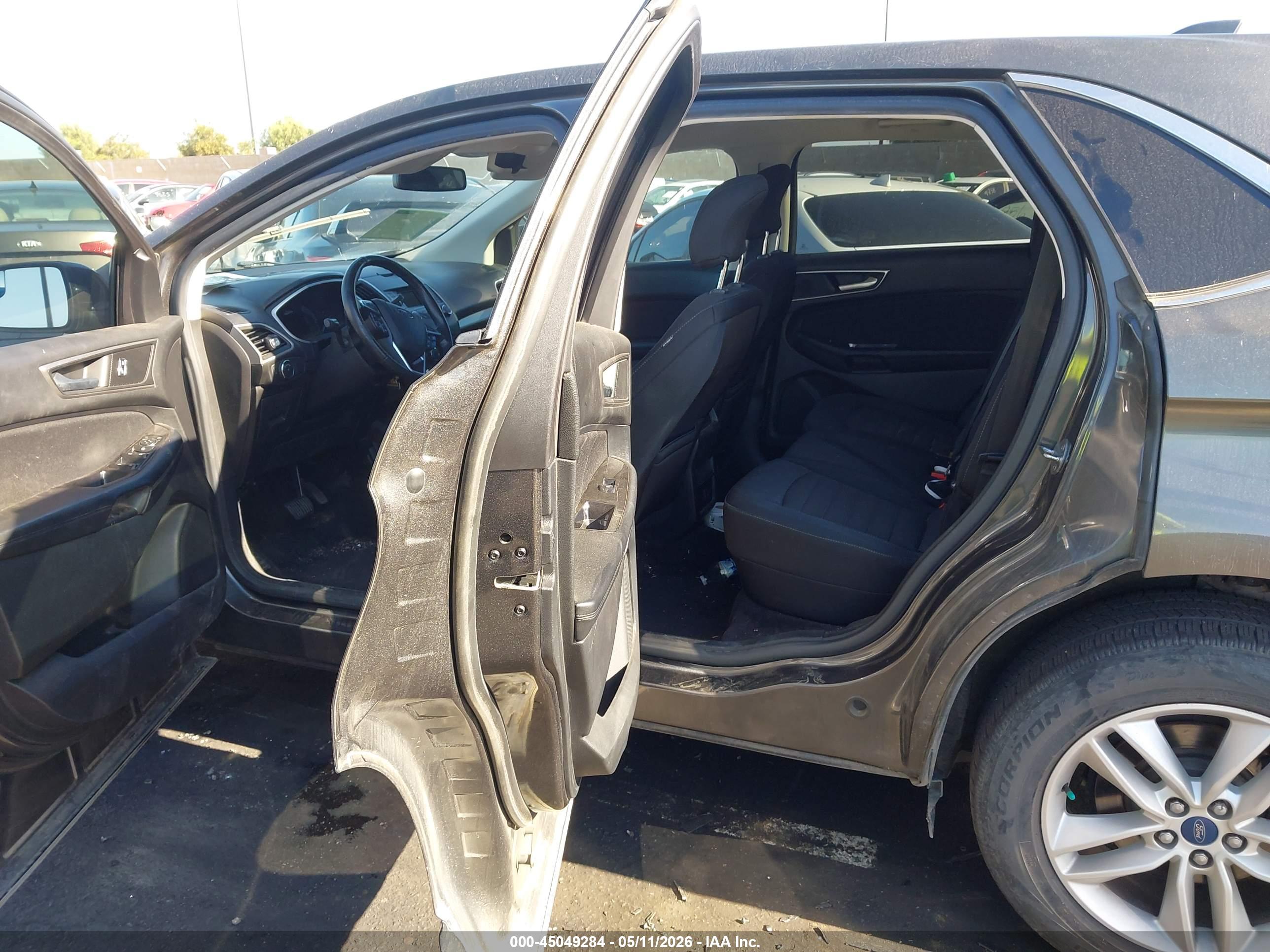 FORD EDGE image 8