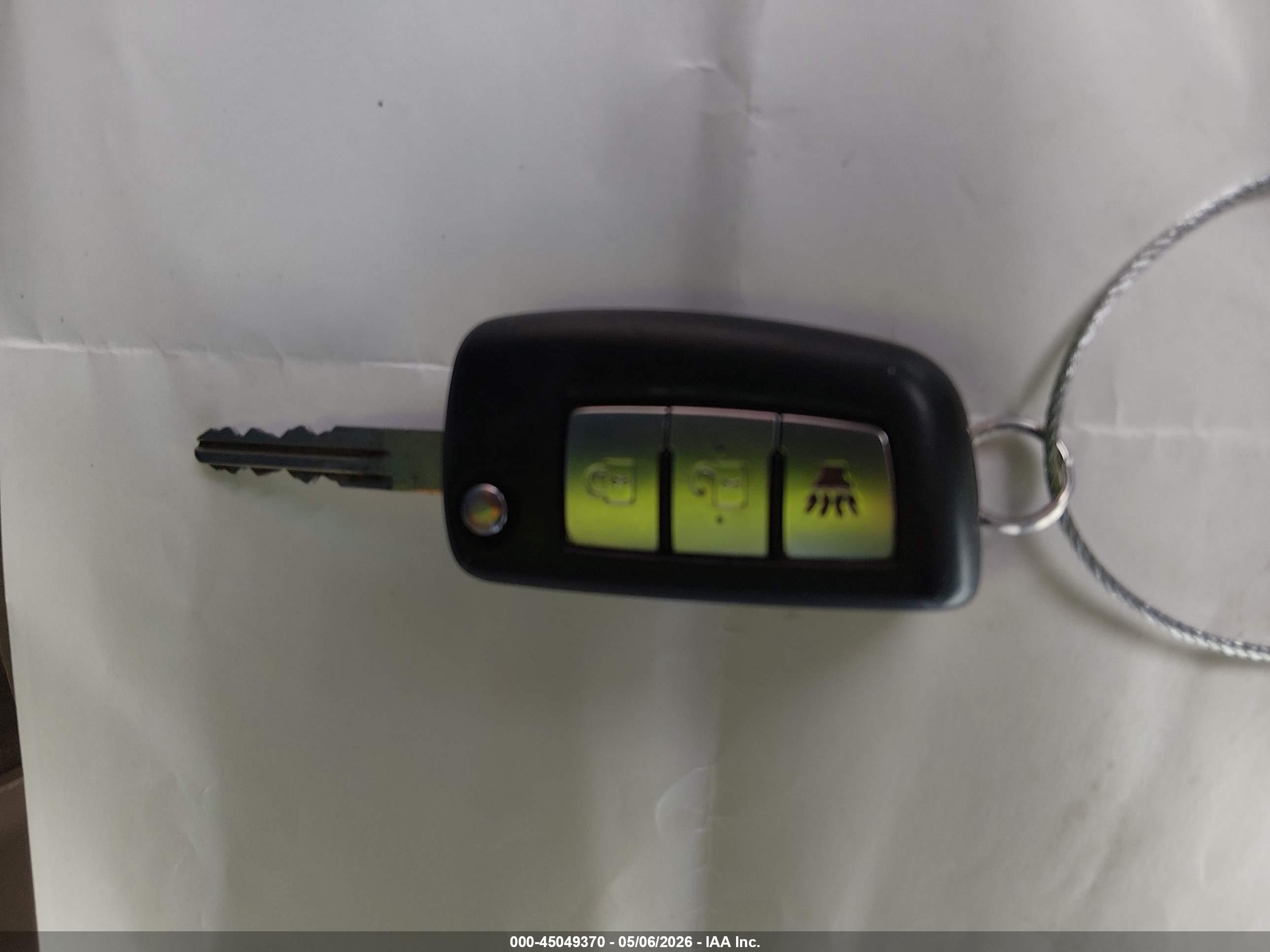 NISSAN ROGUE image 11