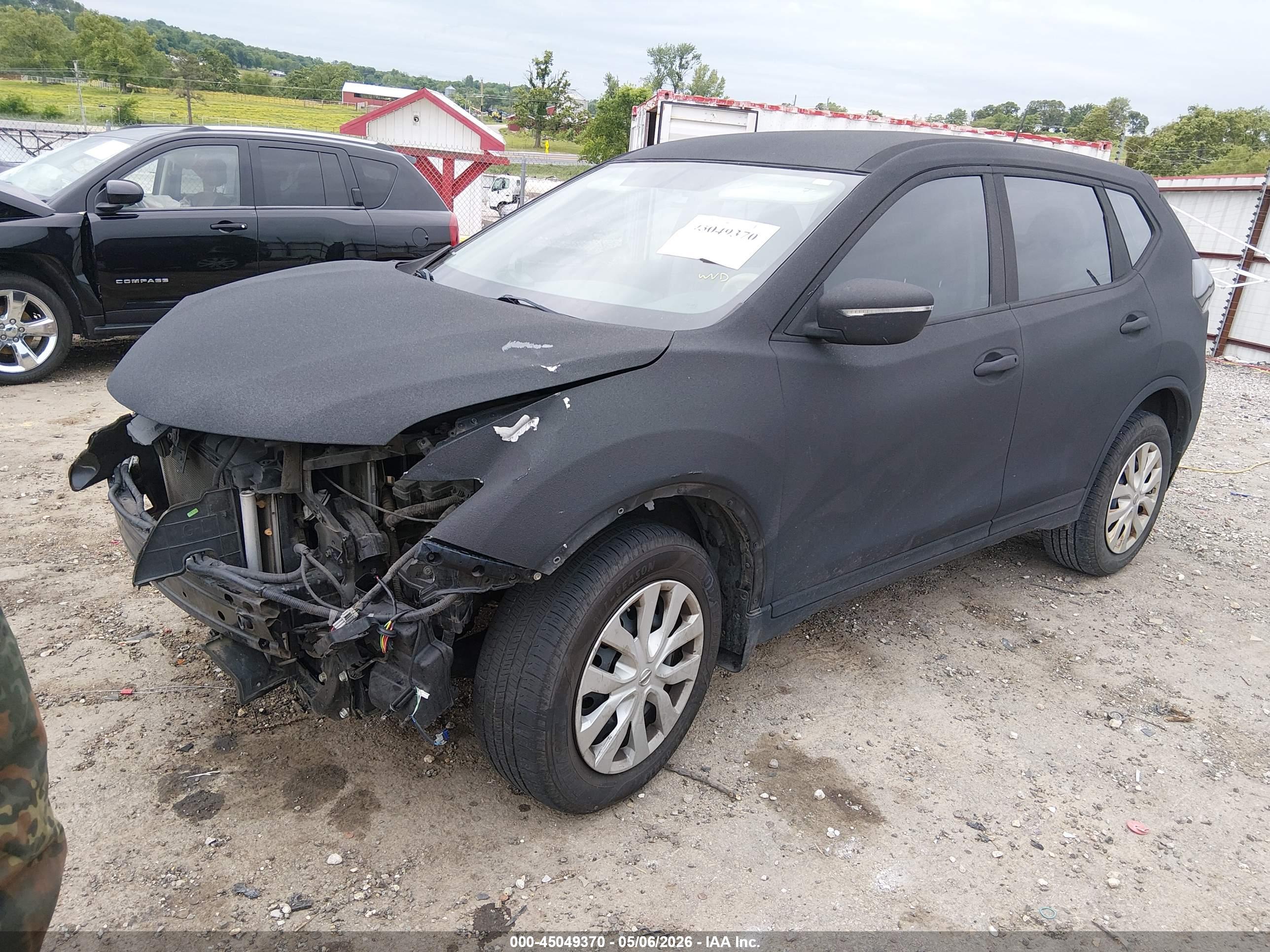 NISSAN ROGUE image 2