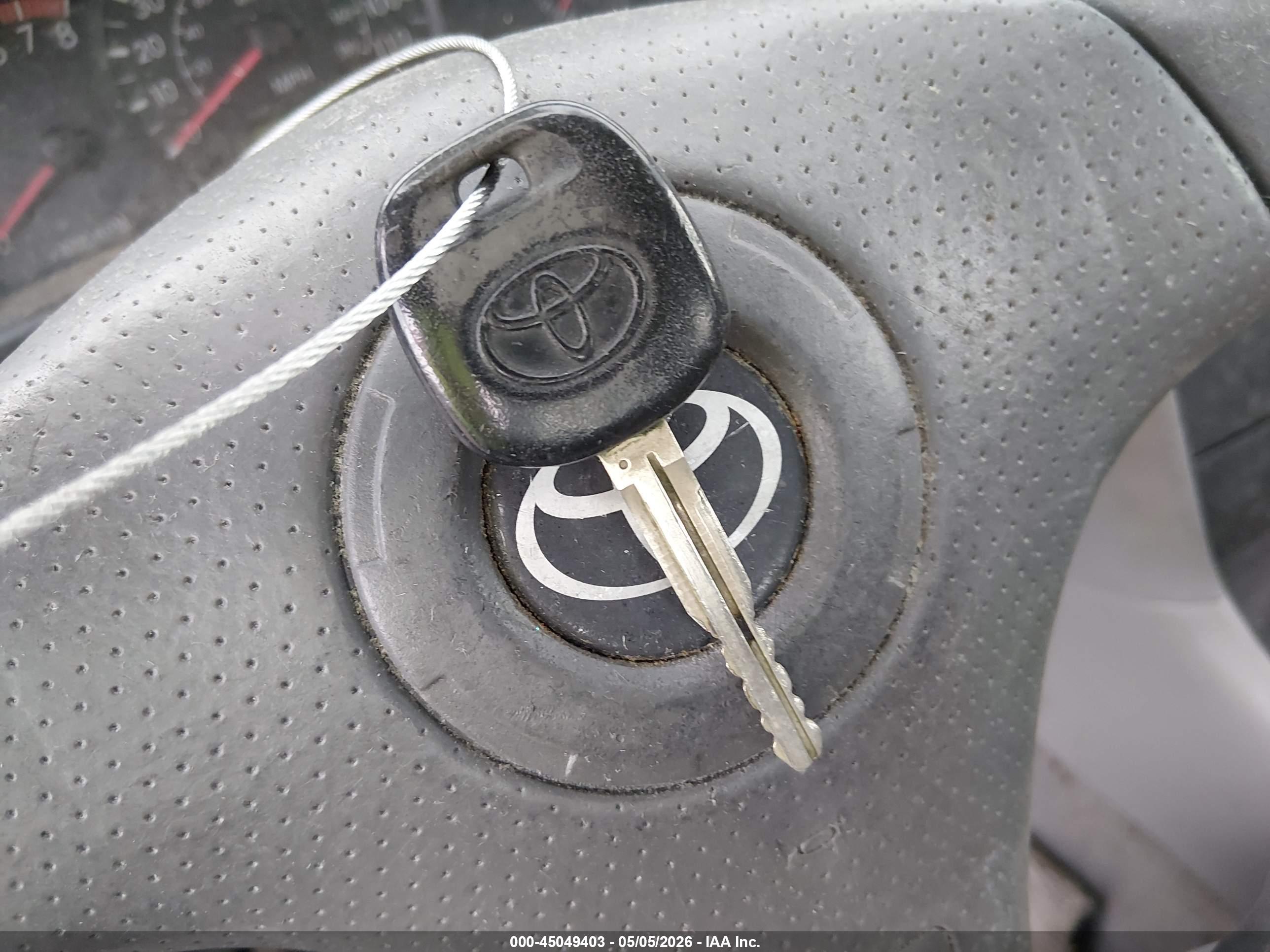 TOYOTA COROLLA image 11