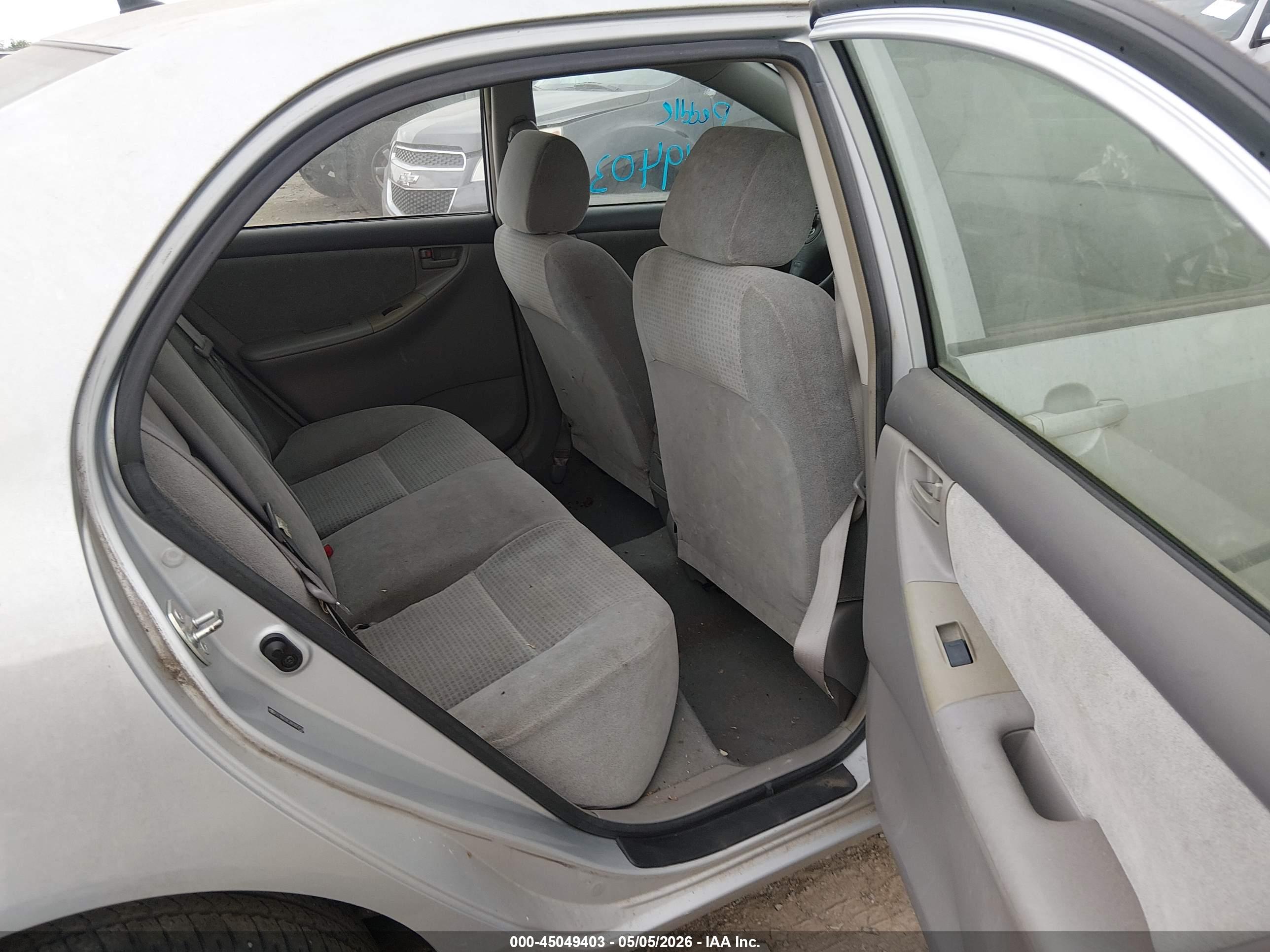 TOYOTA COROLLA image 8