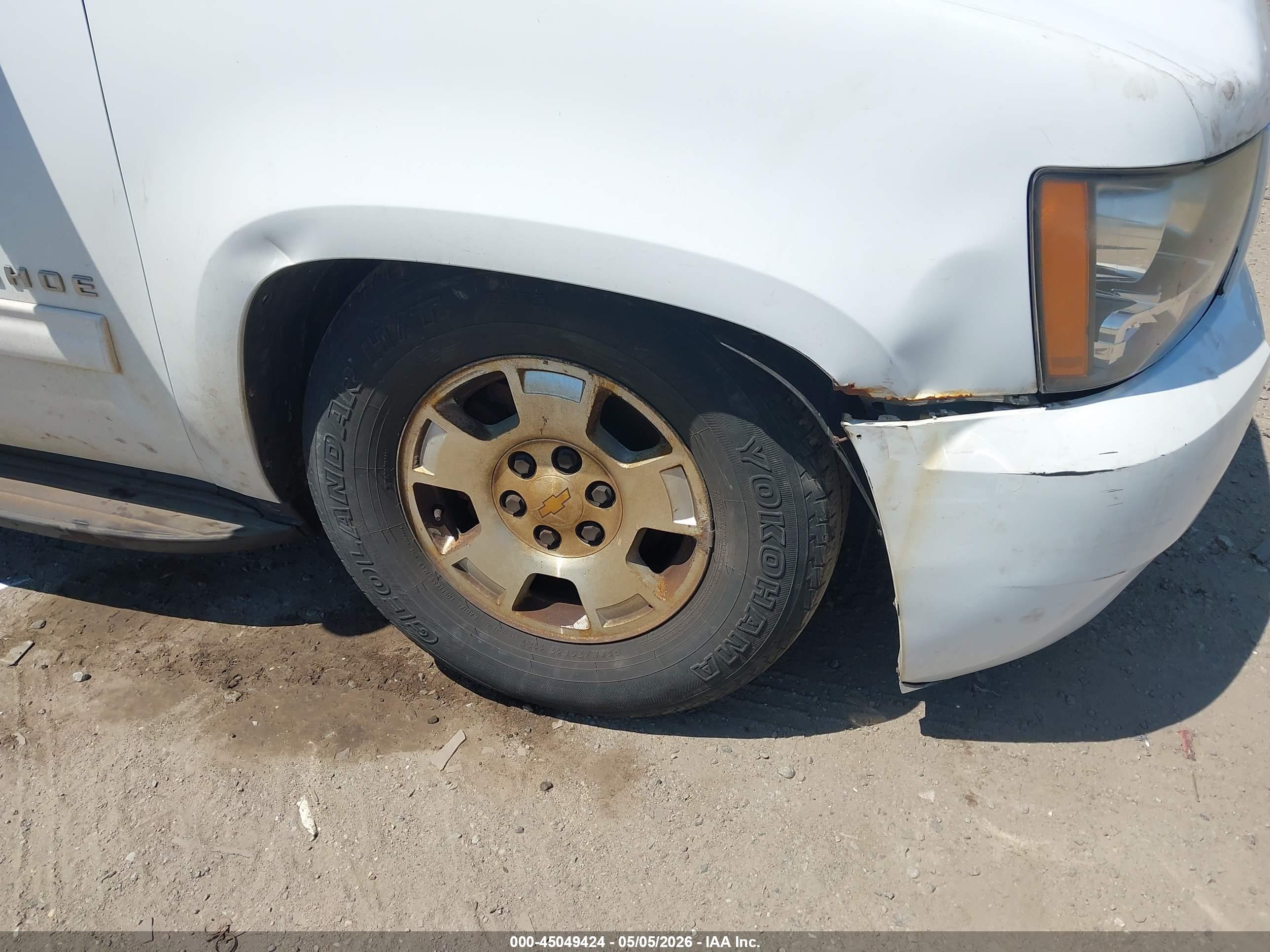 CHEVROLET TAHOE image 6