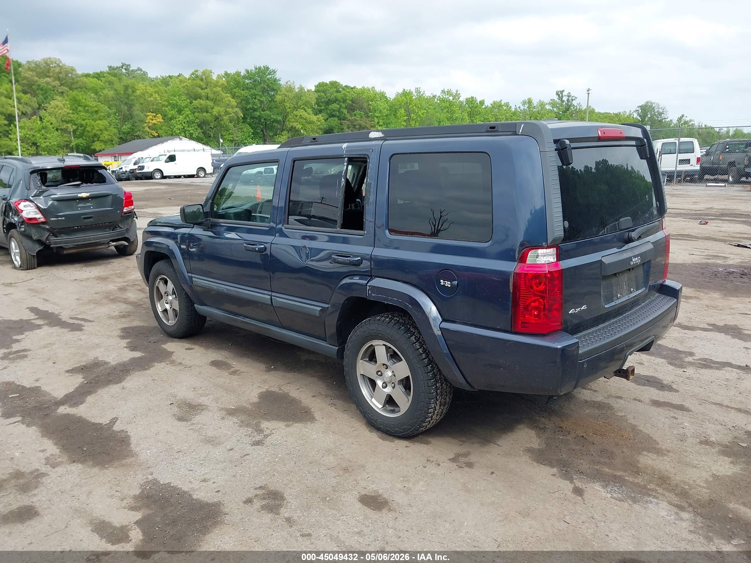 JEEP COMMANDER image 3