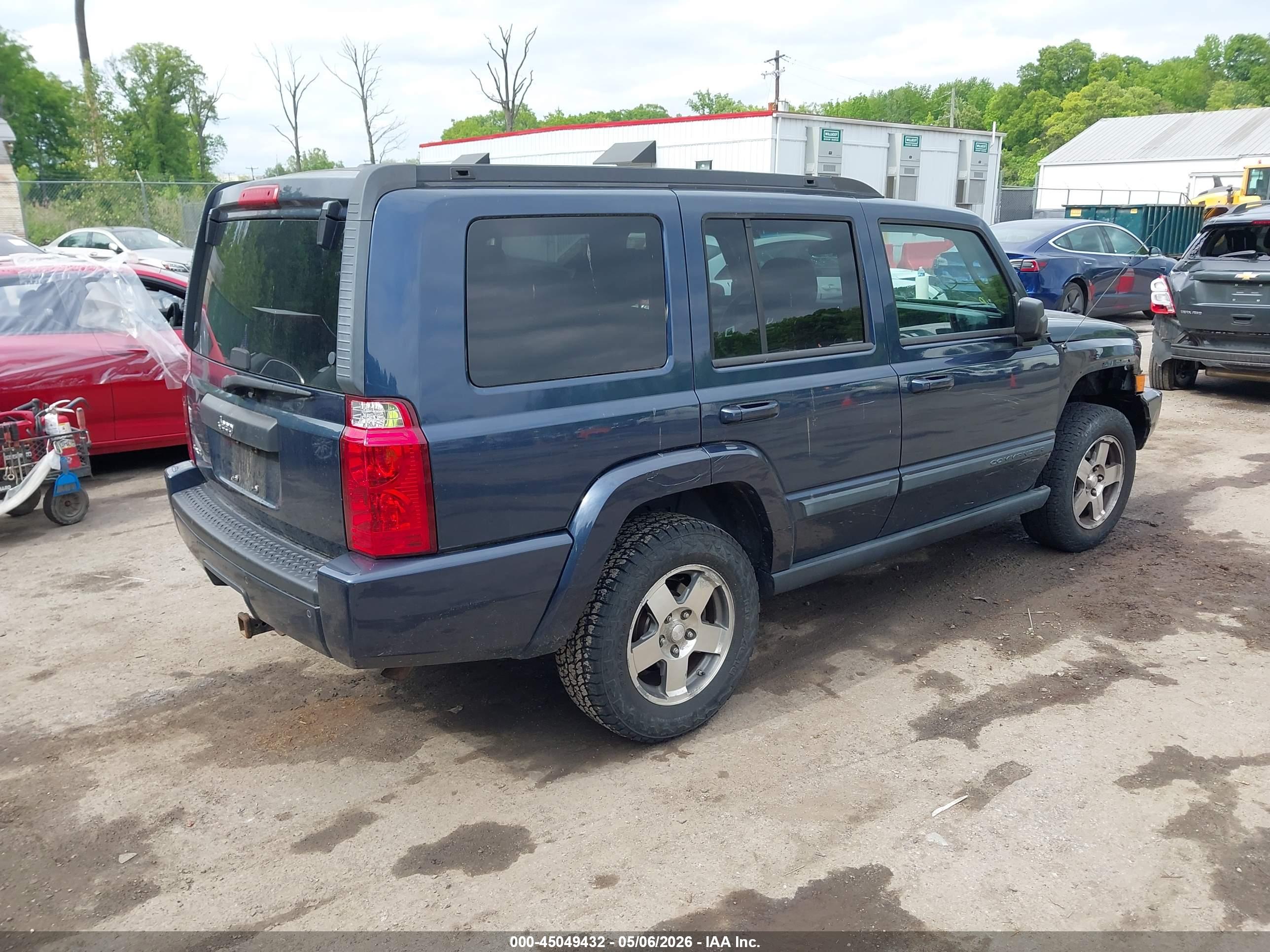 JEEP COMMANDER image 4