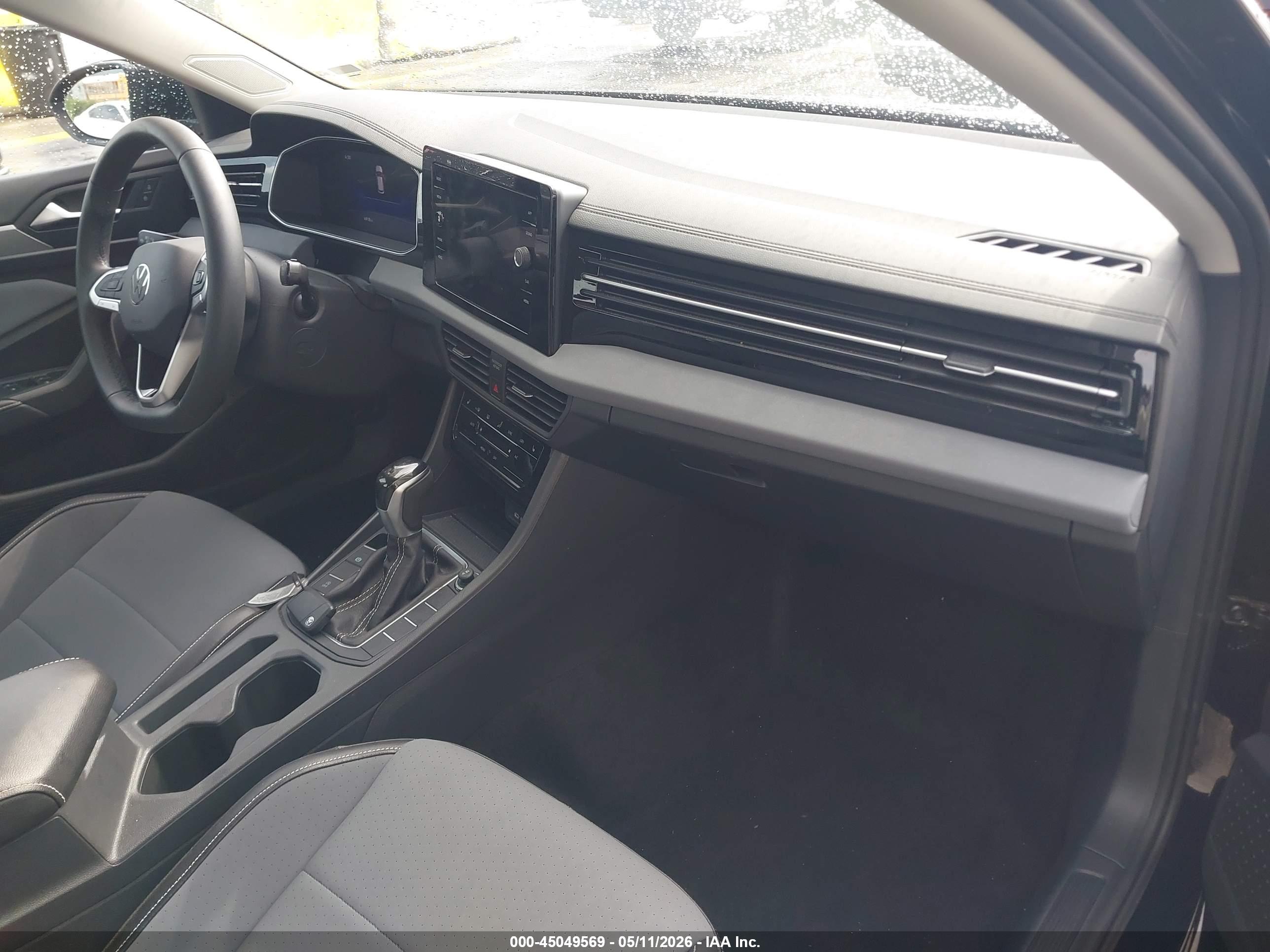 VOLKSWAGEN JETTA image 5