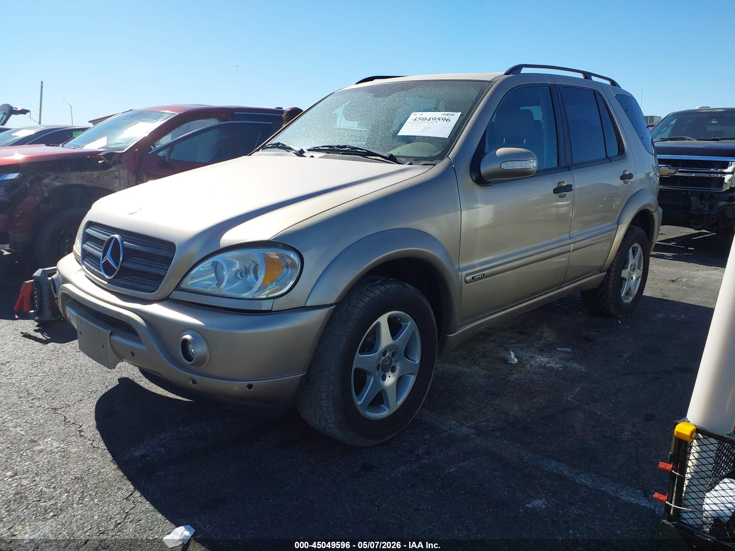 MERCEDES-BENZ ML image 2