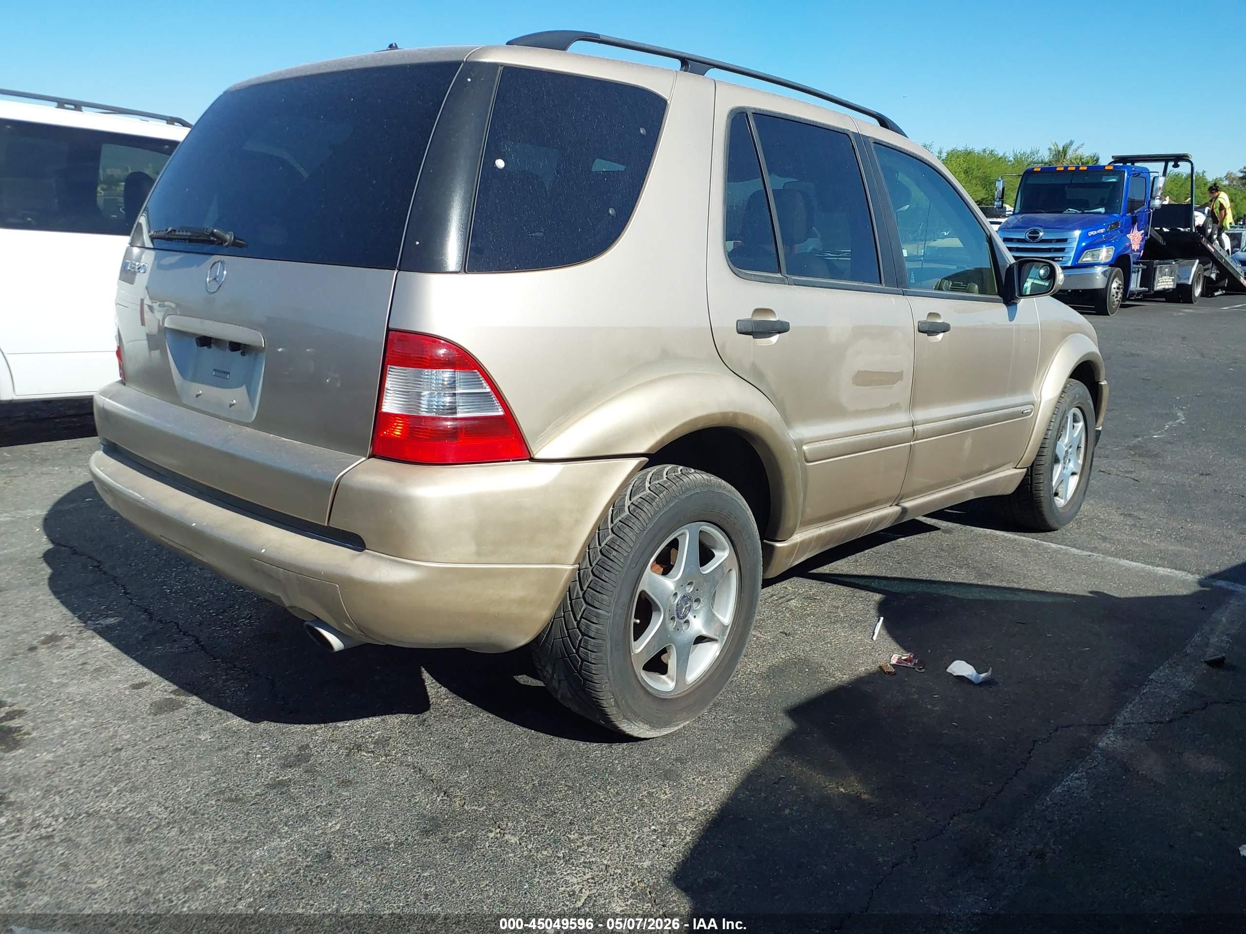 MERCEDES-BENZ ML image 4