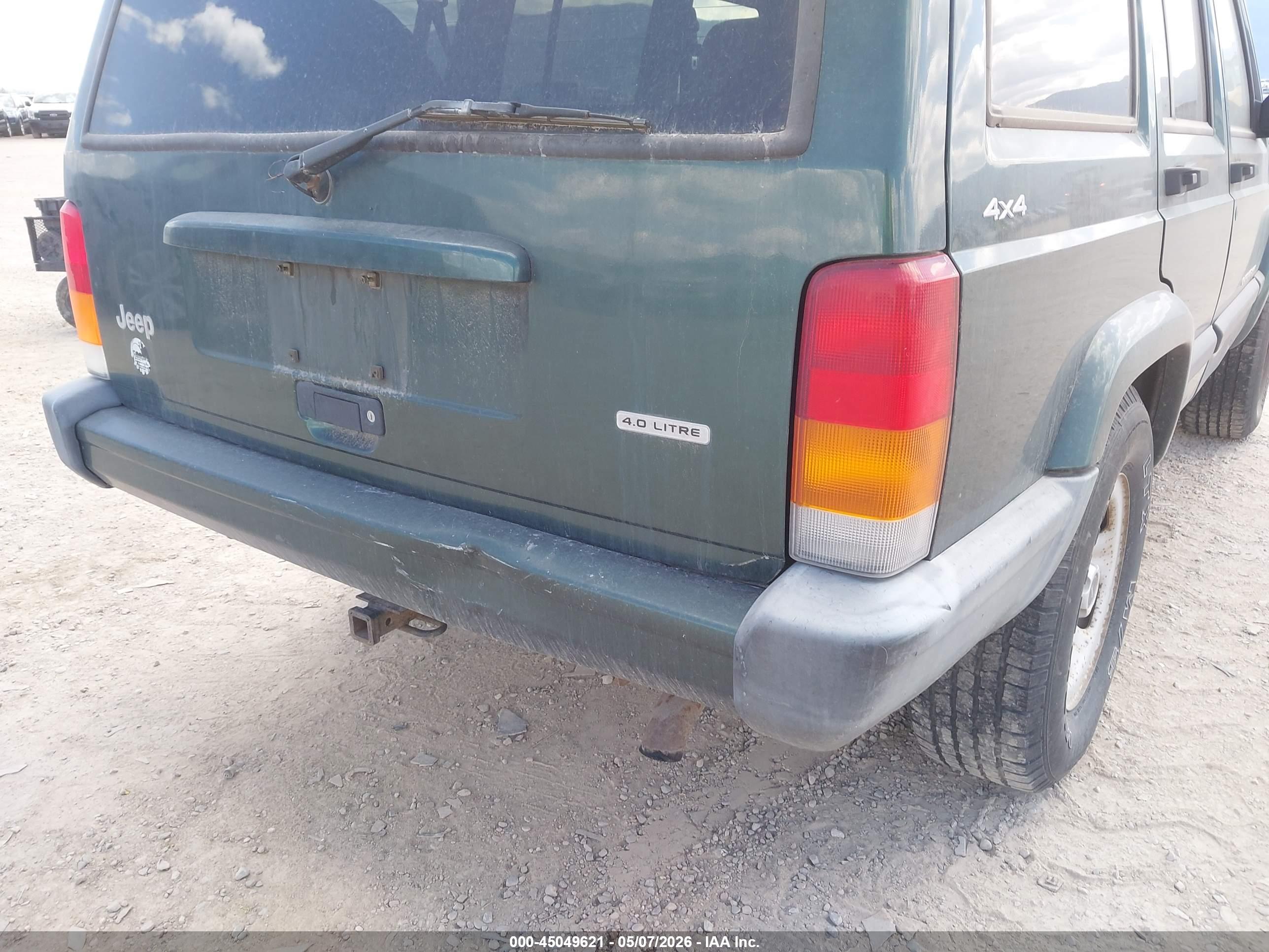 JEEP CHEROKEE image 6