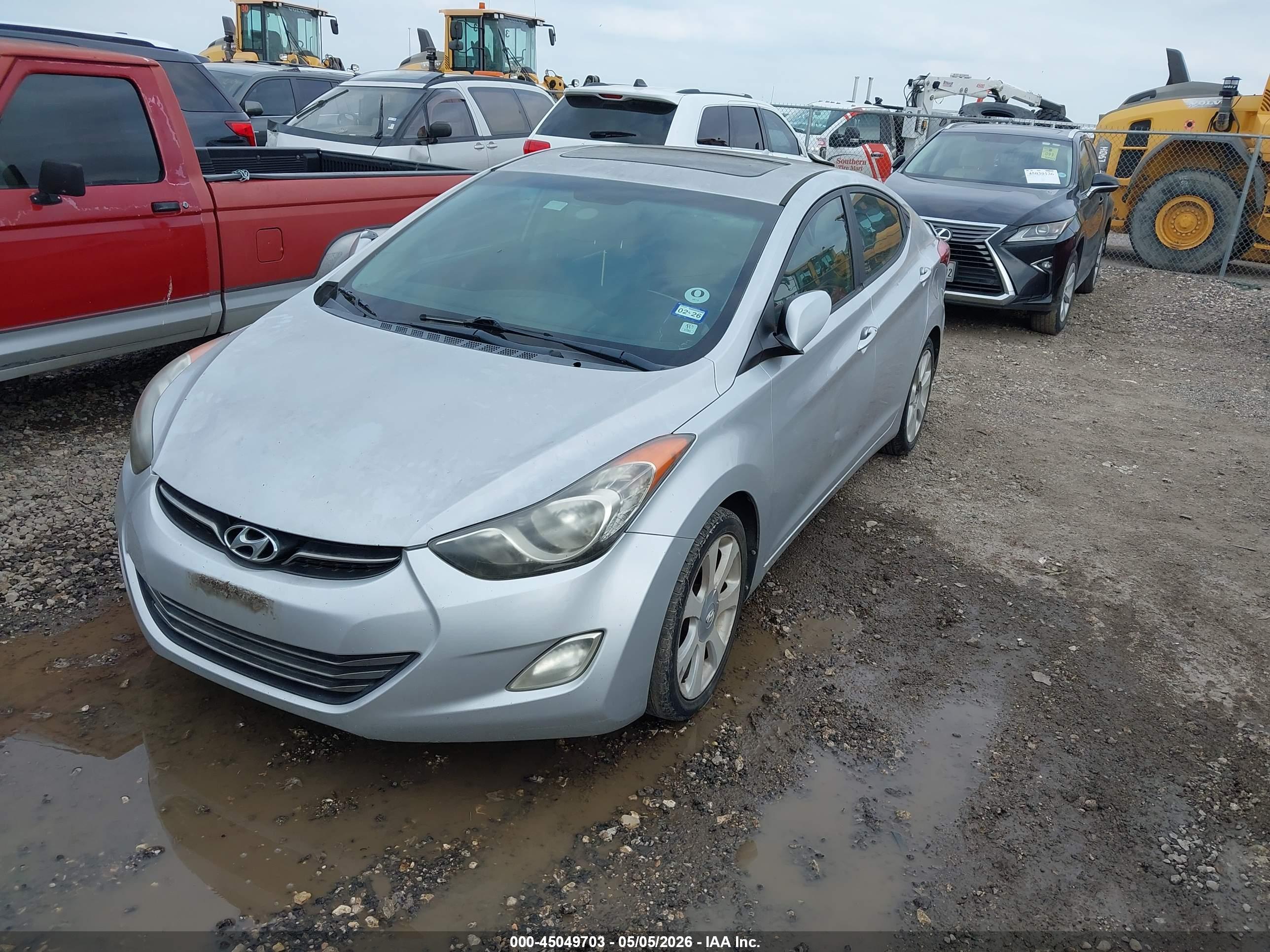 HYUNDAI ELANTRA image 2