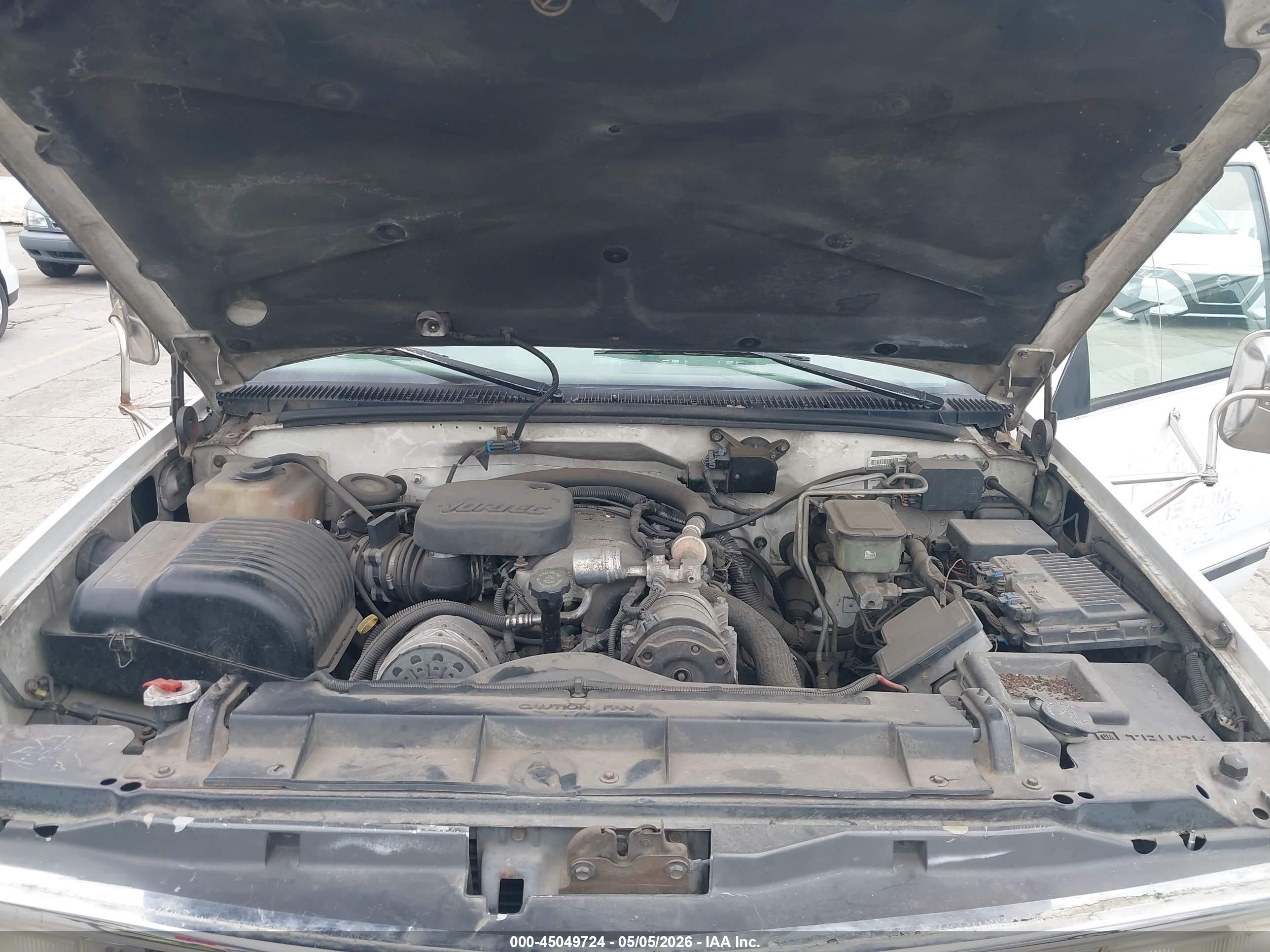 CHEVROLET C3500 image 10
