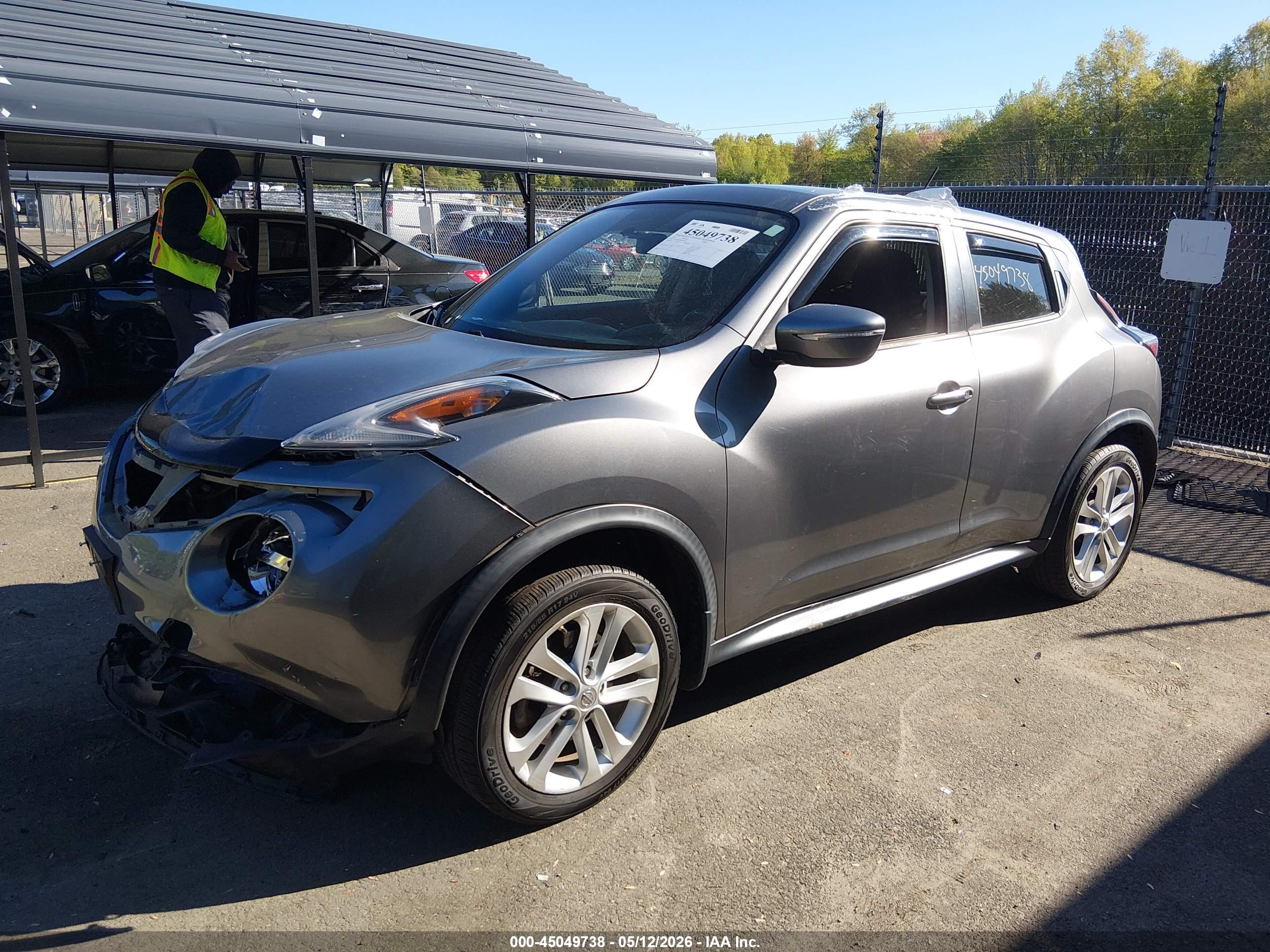 NISSAN JUKE image 2