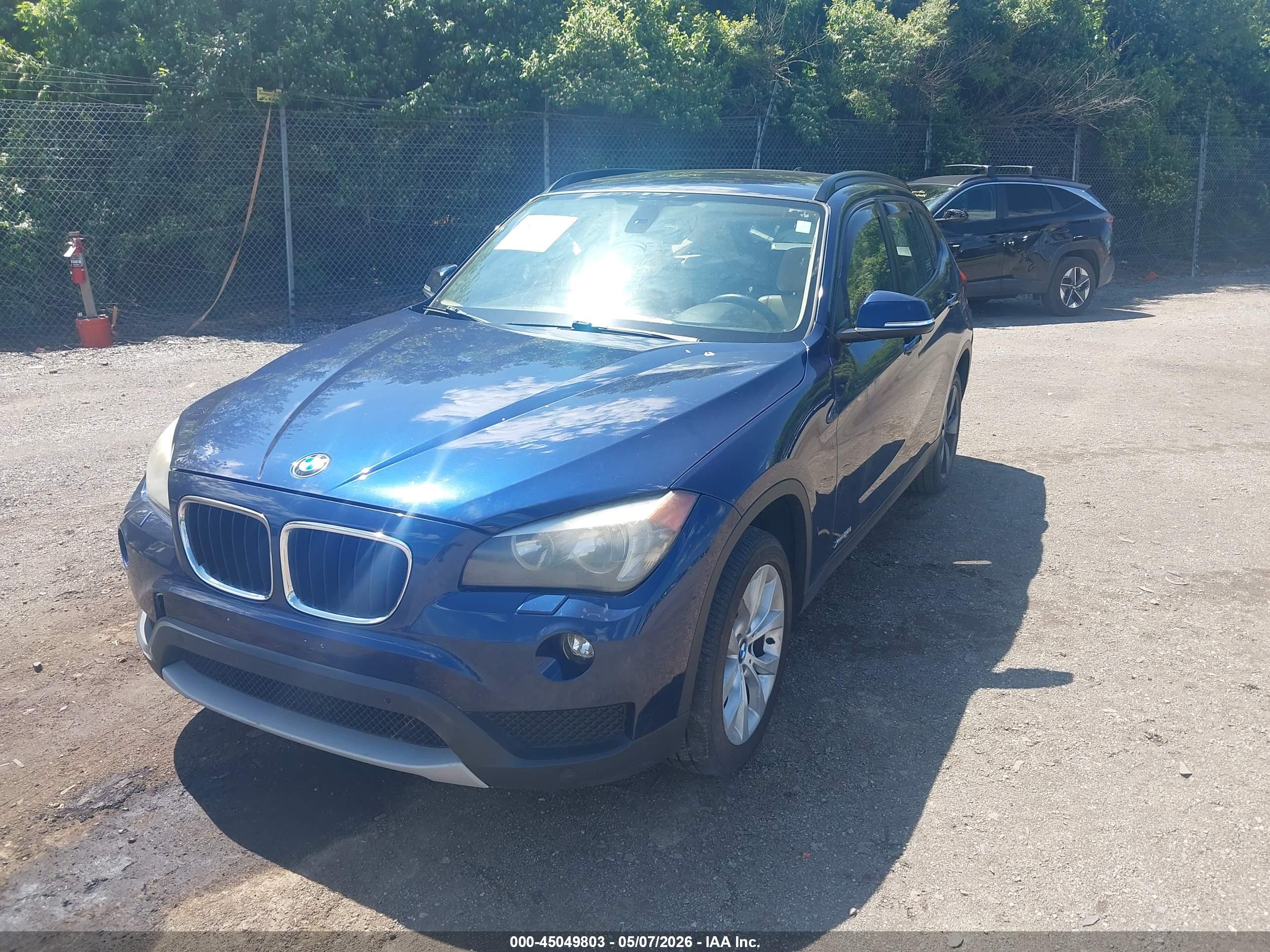 BMW X1 image 2