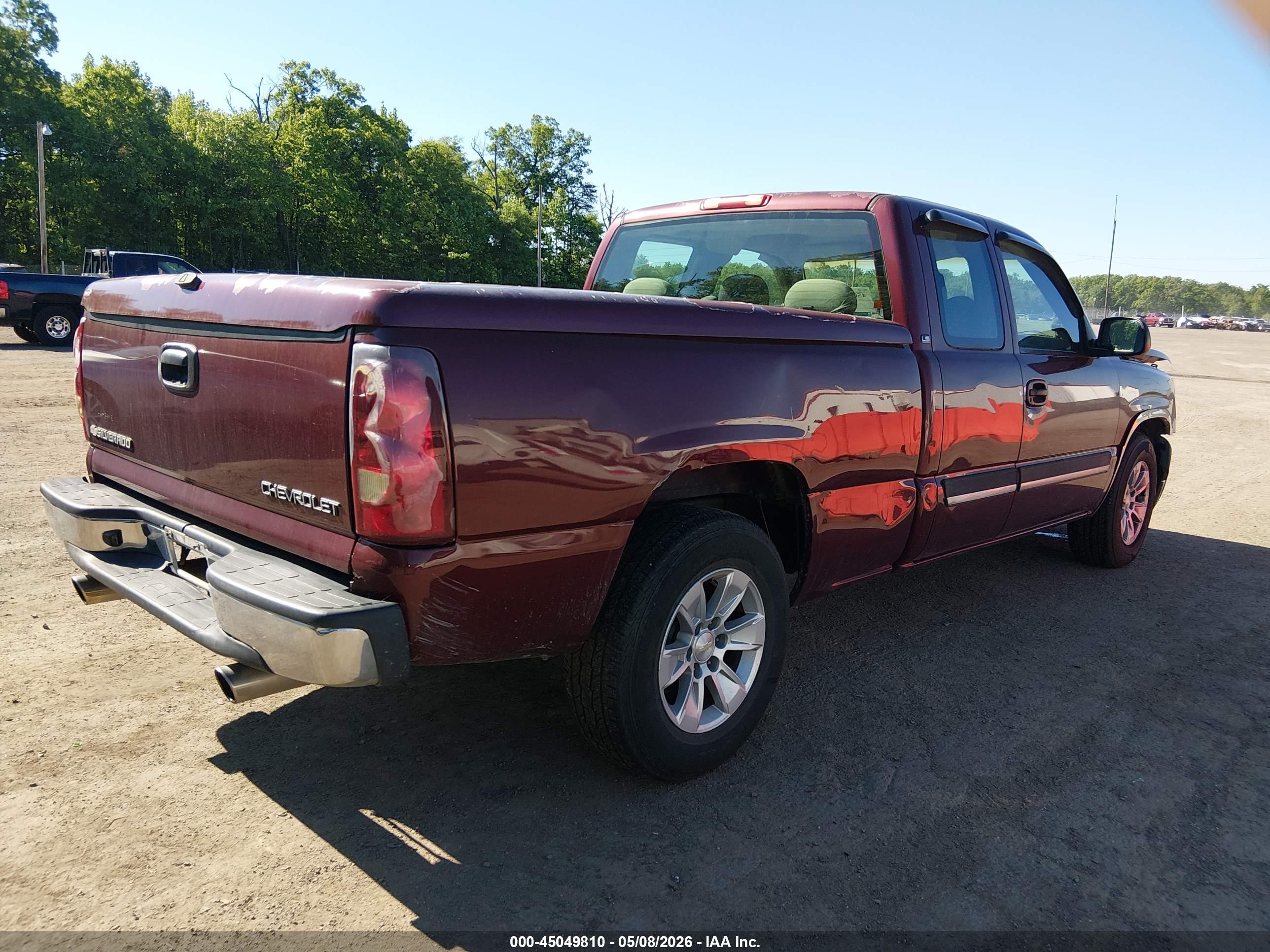 CHEVROLET SILVERADO image 4