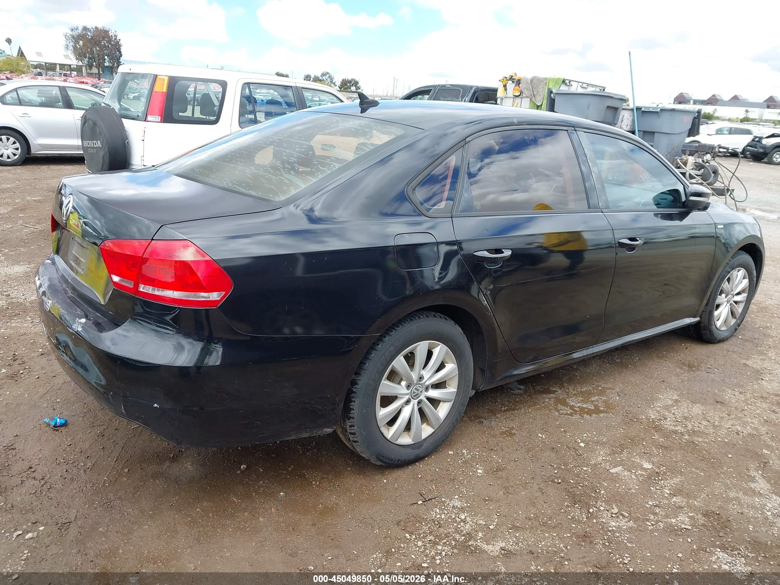 VOLKSWAGEN PASSAT image 4