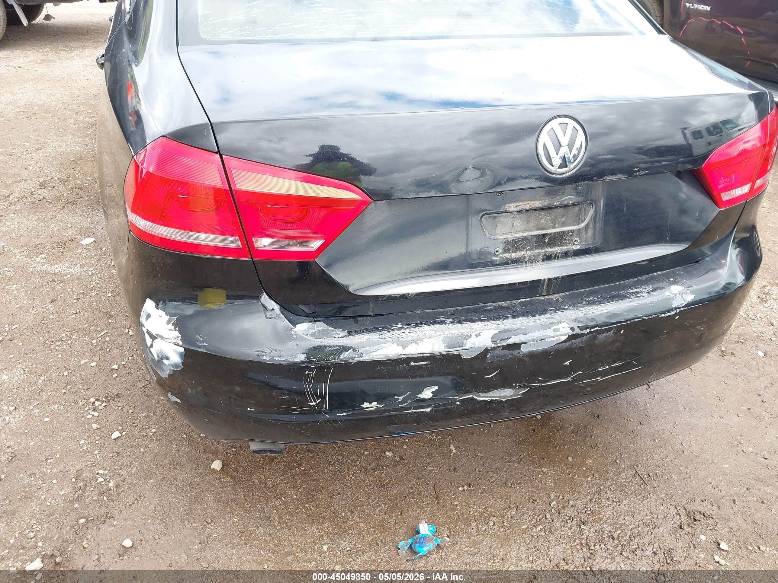 VOLKSWAGEN PASSAT image 6