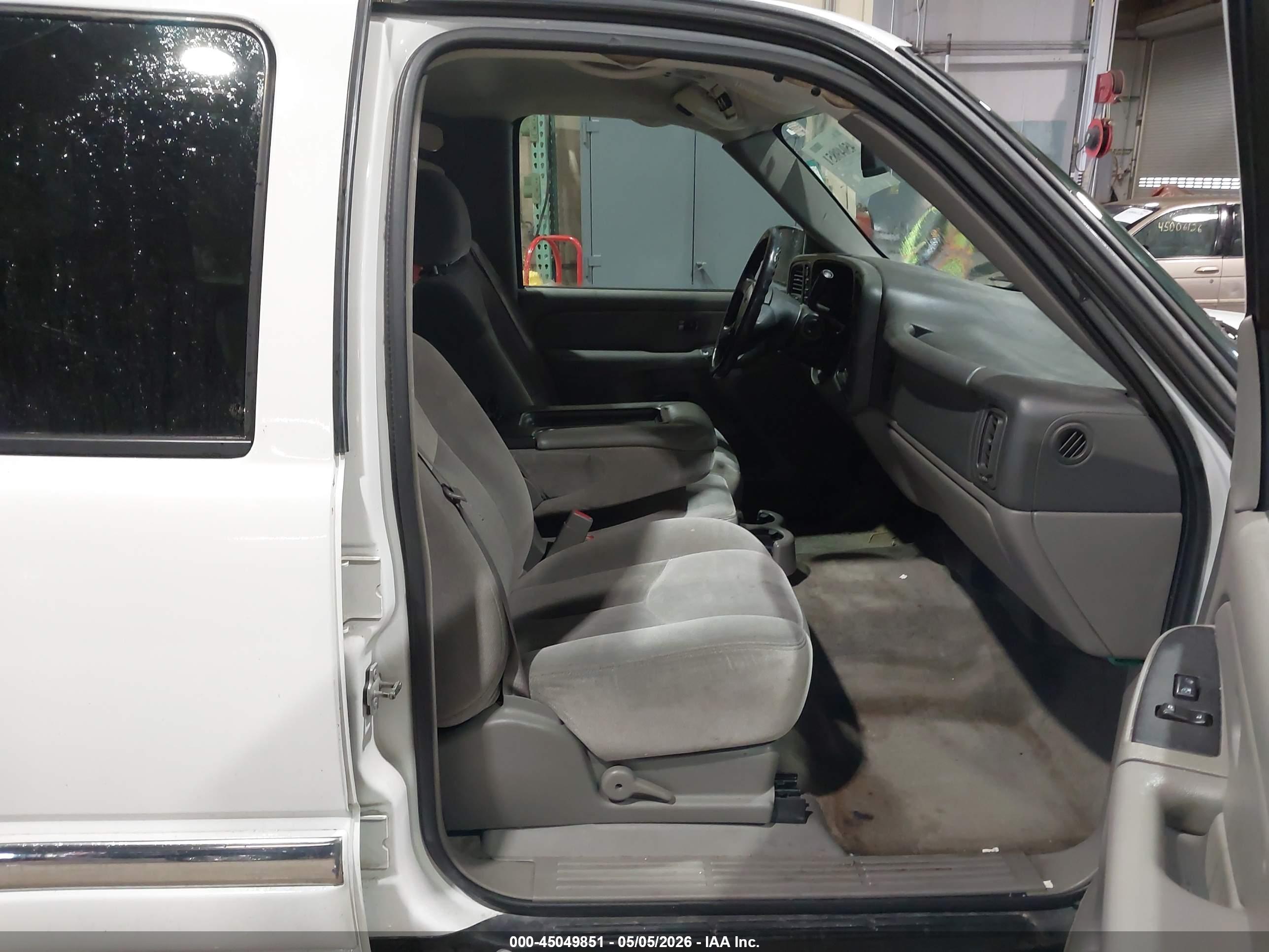 GMC YUKON image 5