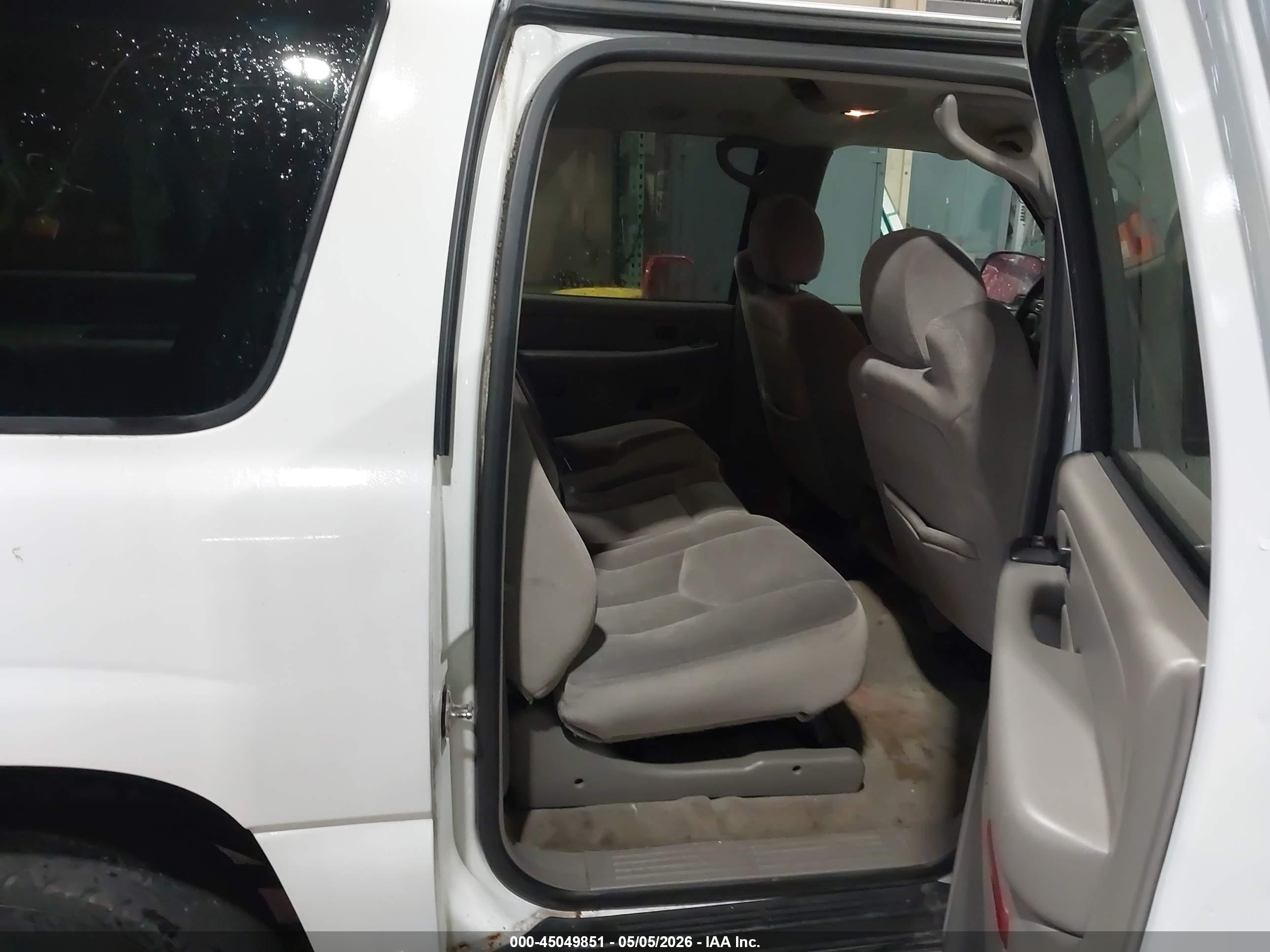 GMC YUKON image 8