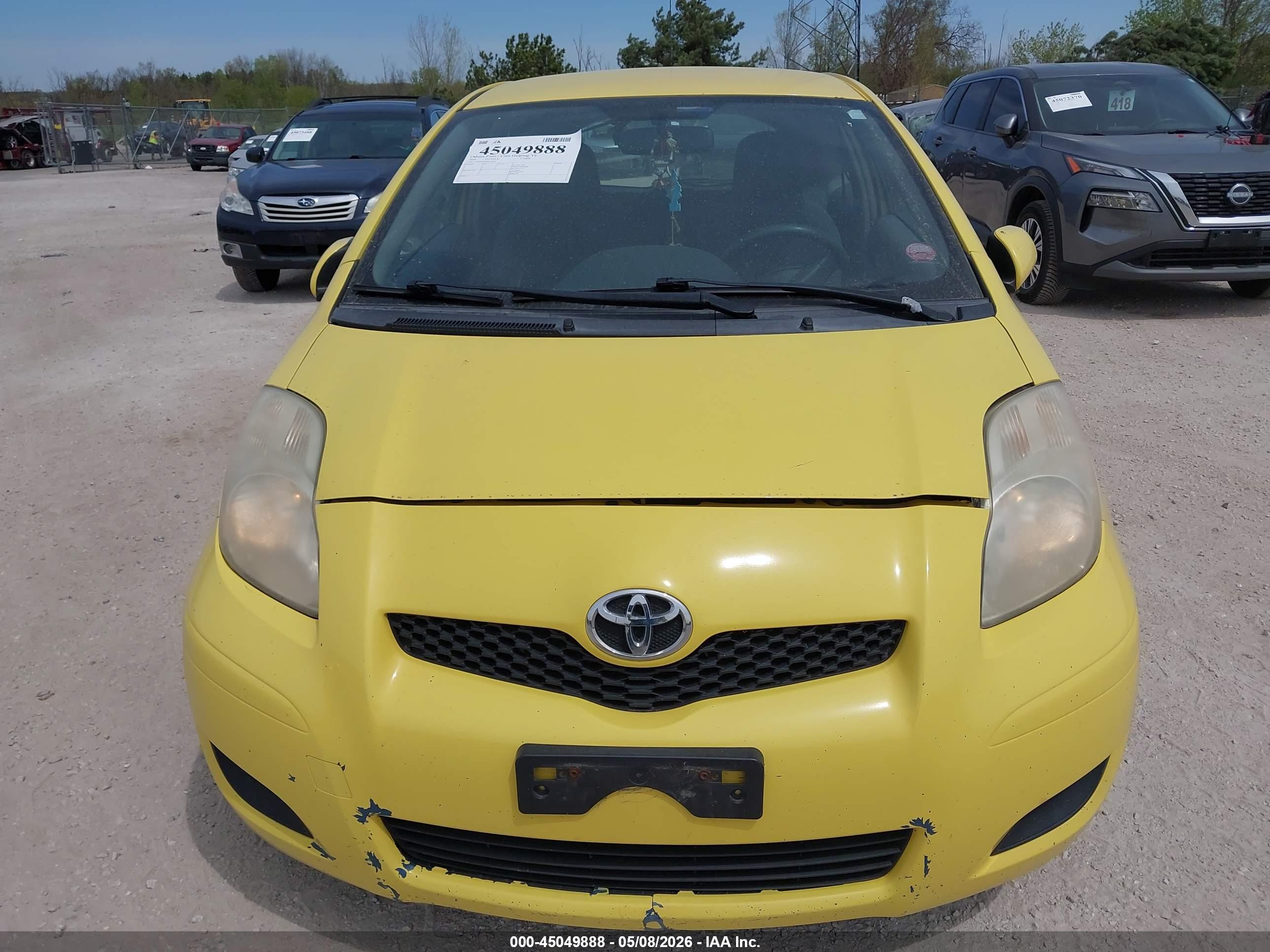 TOYOTA YARIS image 6