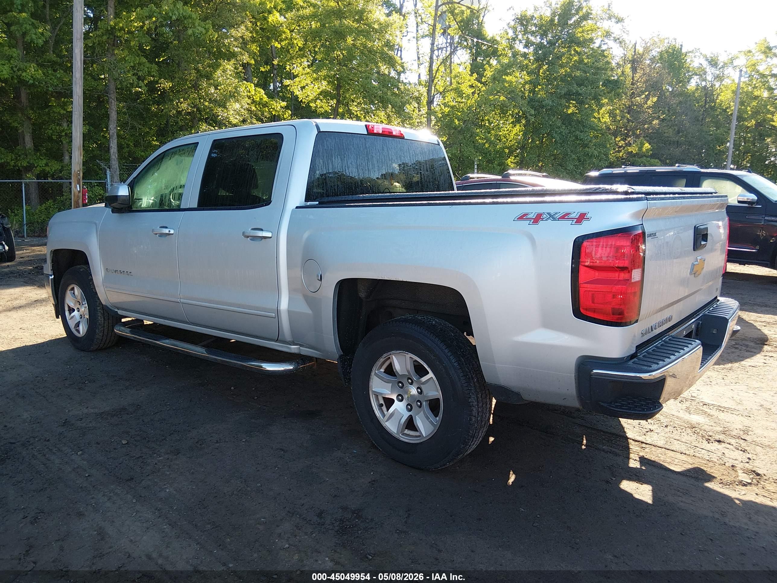 CHEVROLET SILVERADO image 3