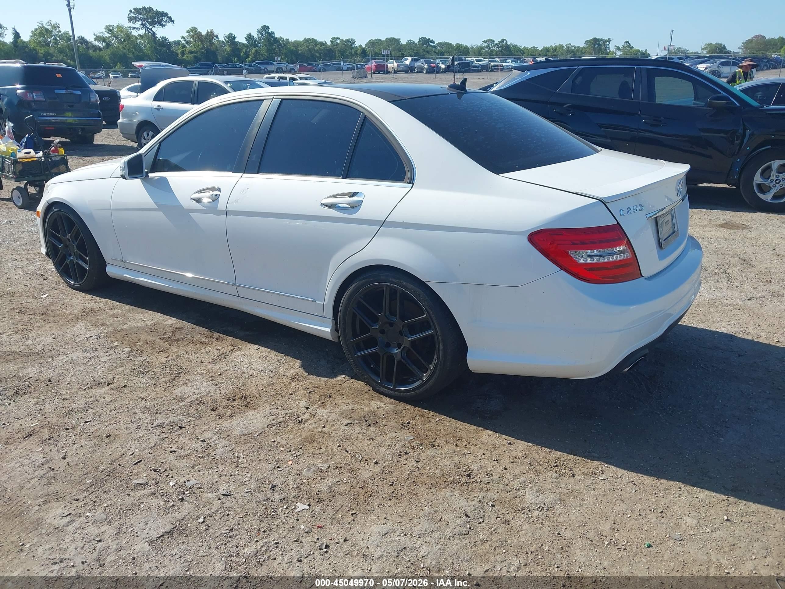 MERCEDES-BENZ C image 3