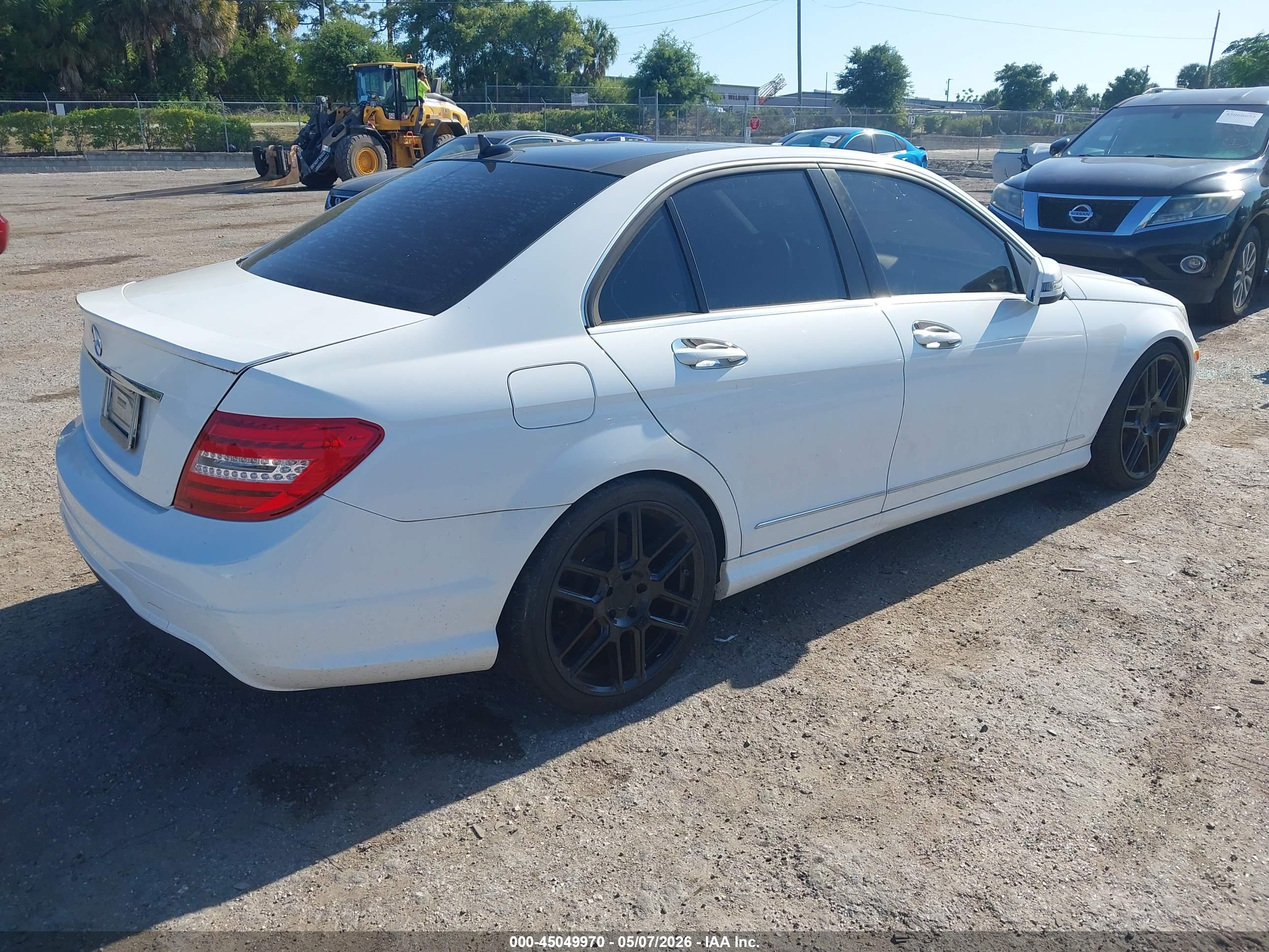 MERCEDES-BENZ C image 4