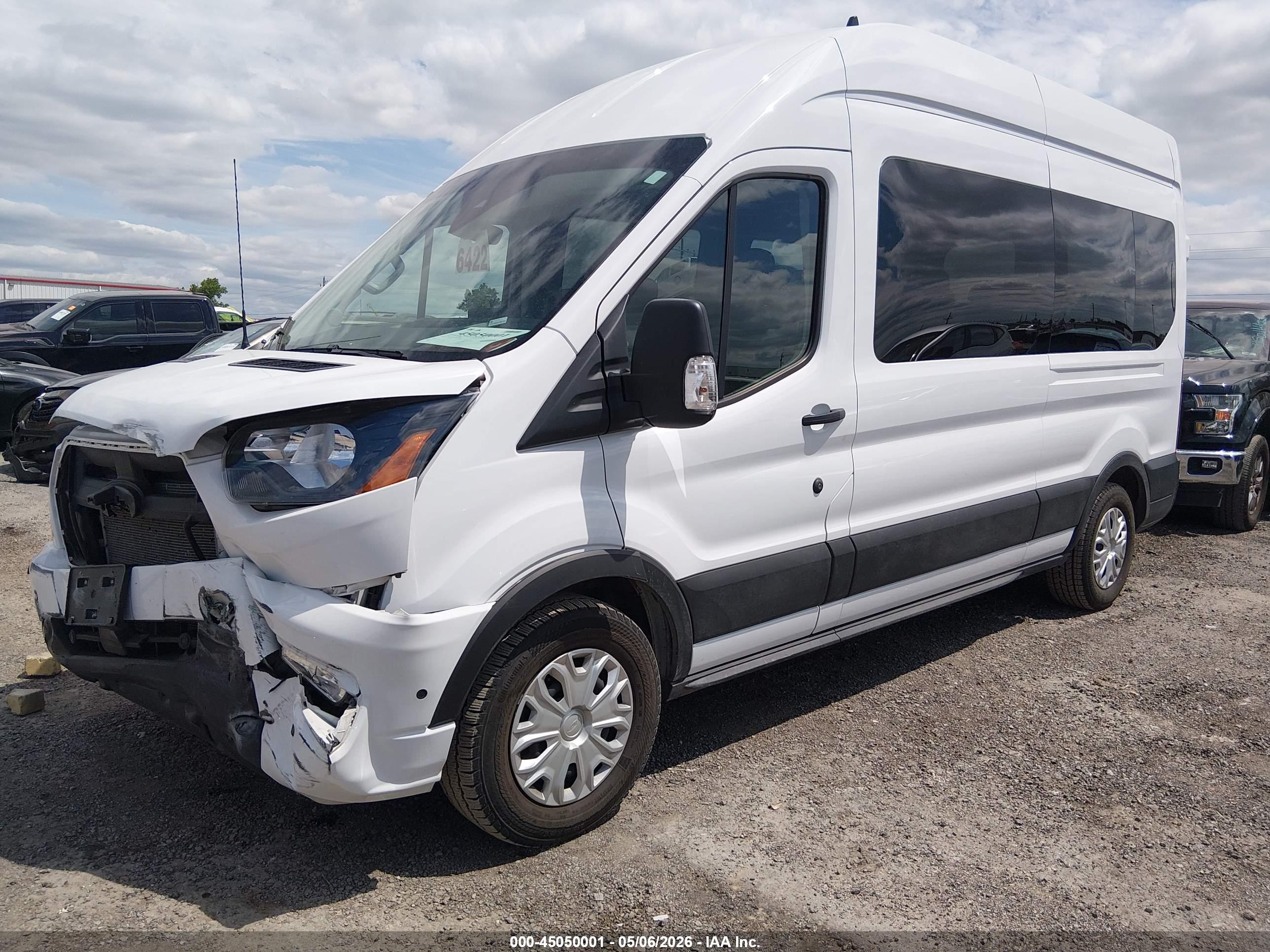 FORD TRANSIT-350 image 2