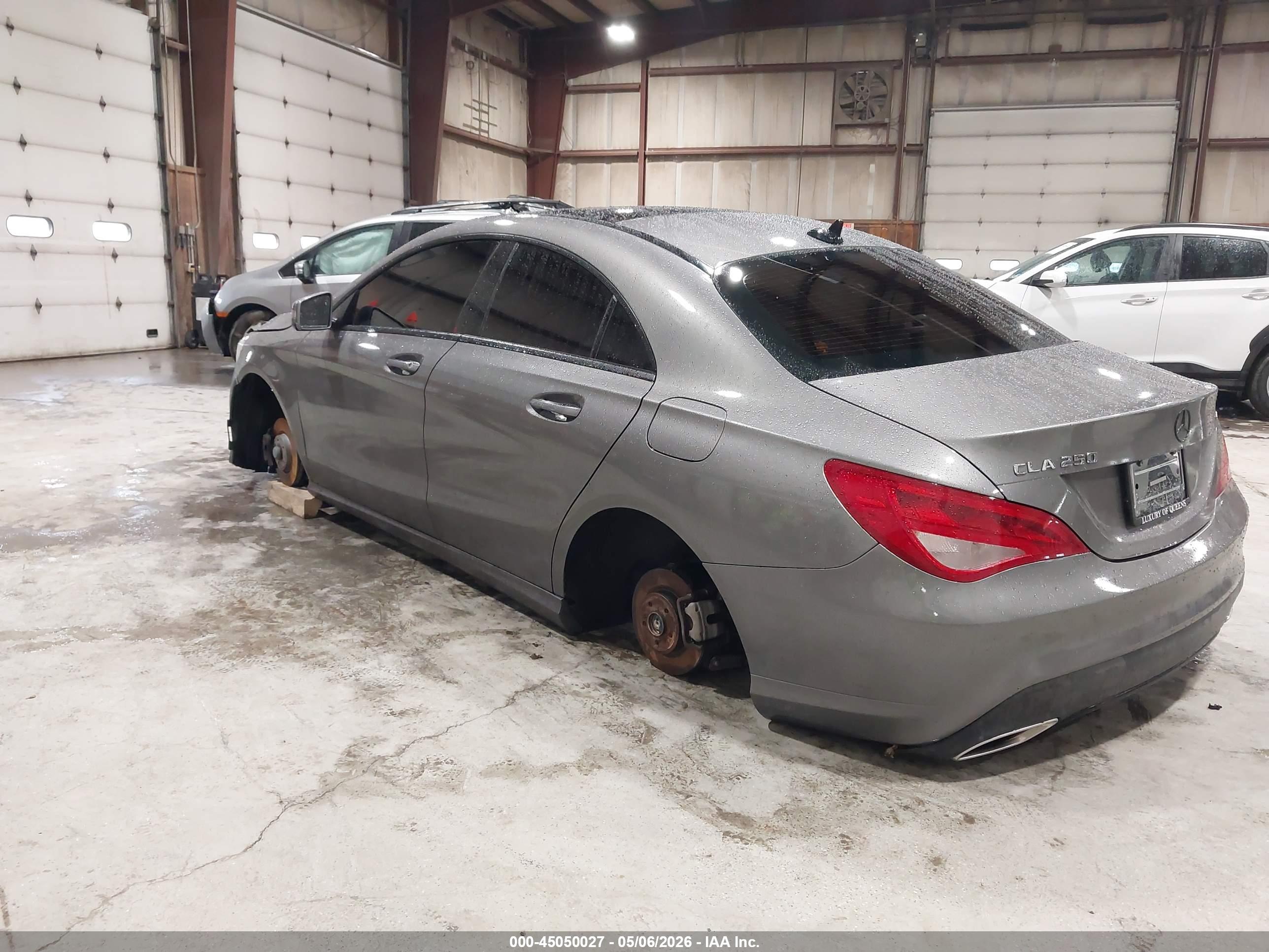 MERCEDES-BENZ CLA image 3