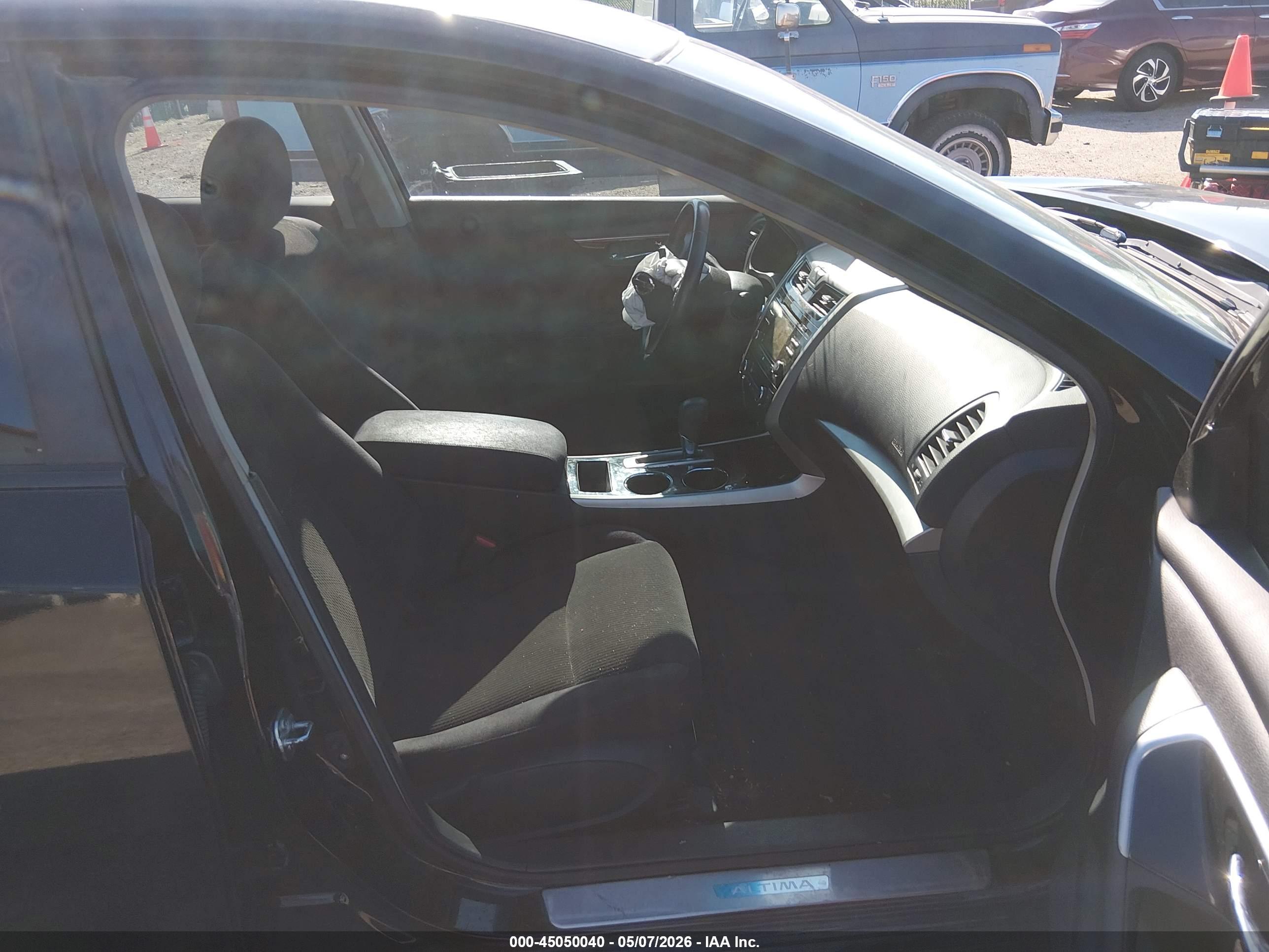 NISSAN ALTIMA image 5