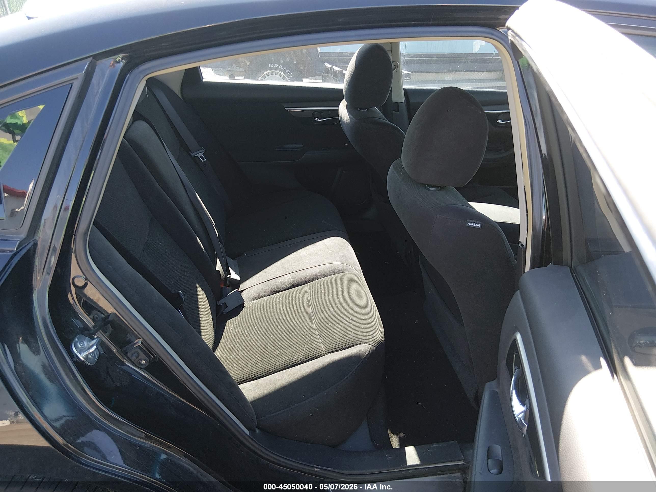 NISSAN ALTIMA image 8