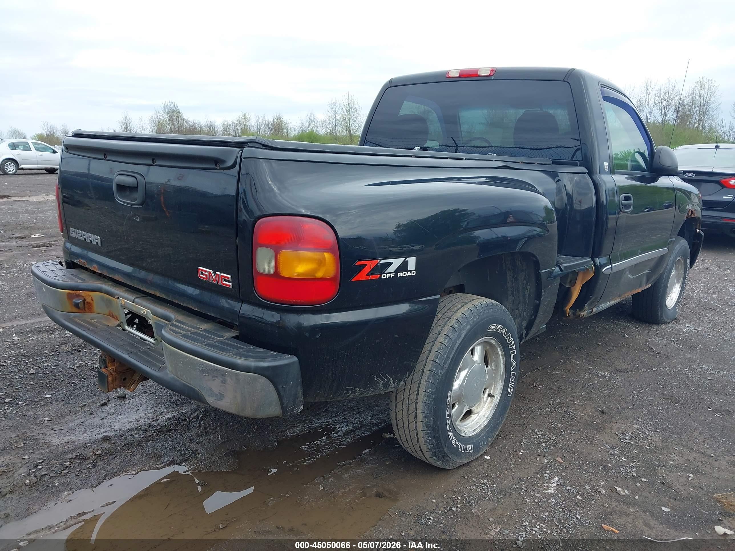 GMC SIERRA image 4