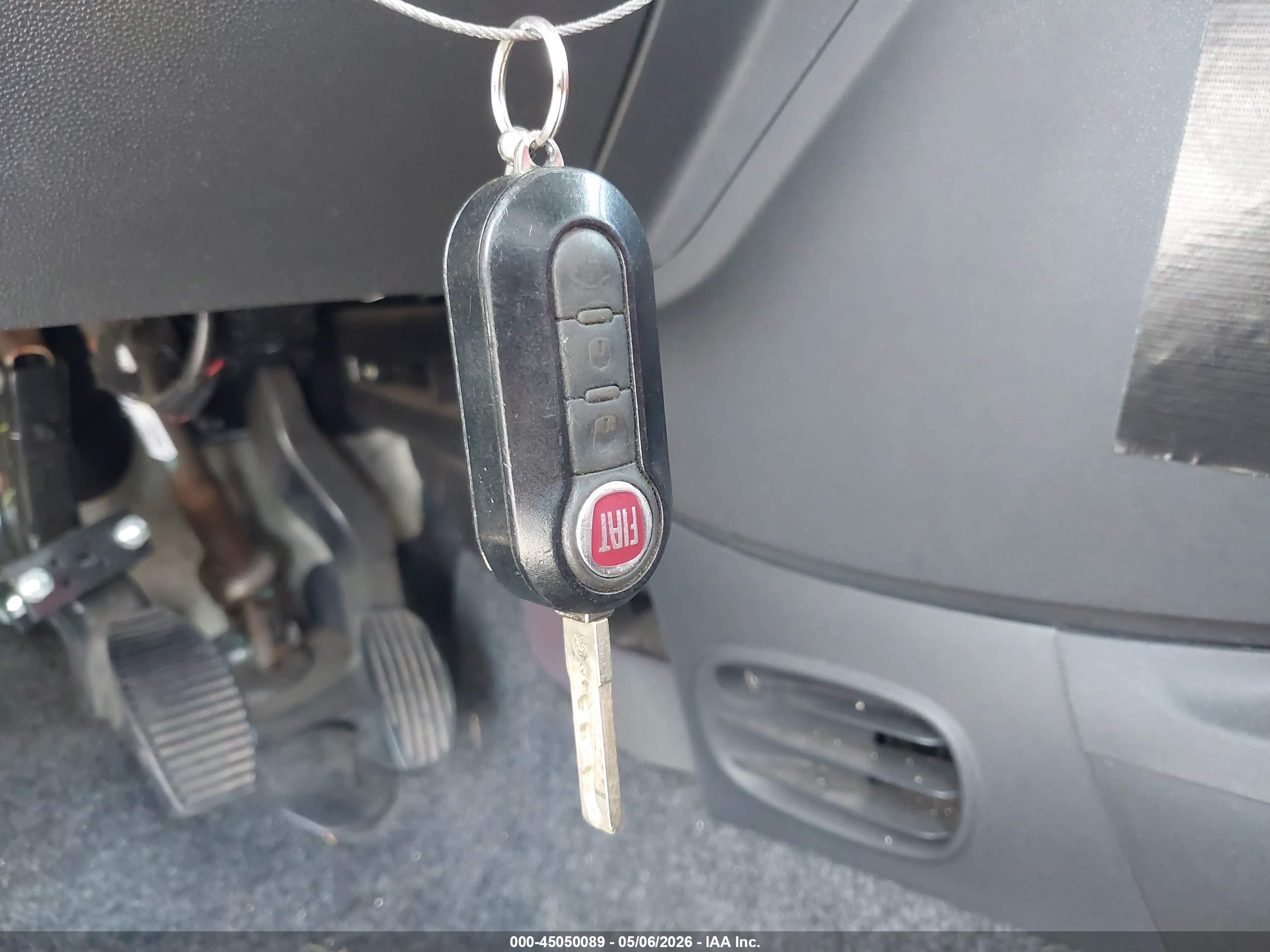 FIAT 500C image 11