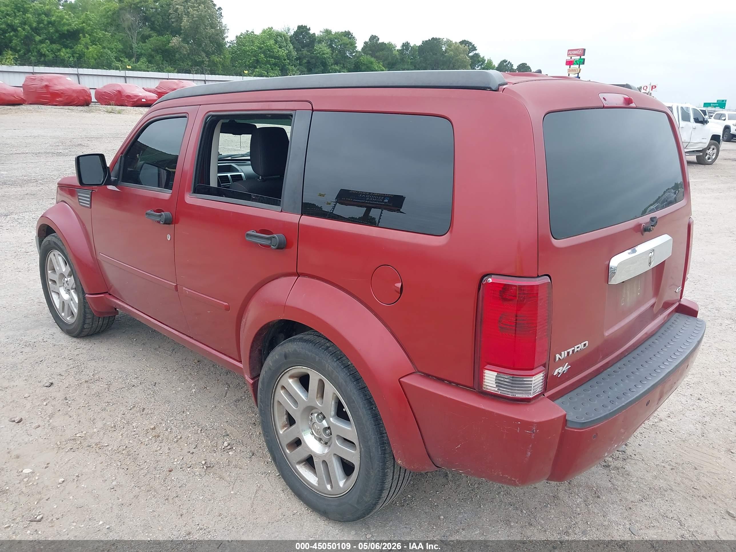 DODGE NITRO image 3