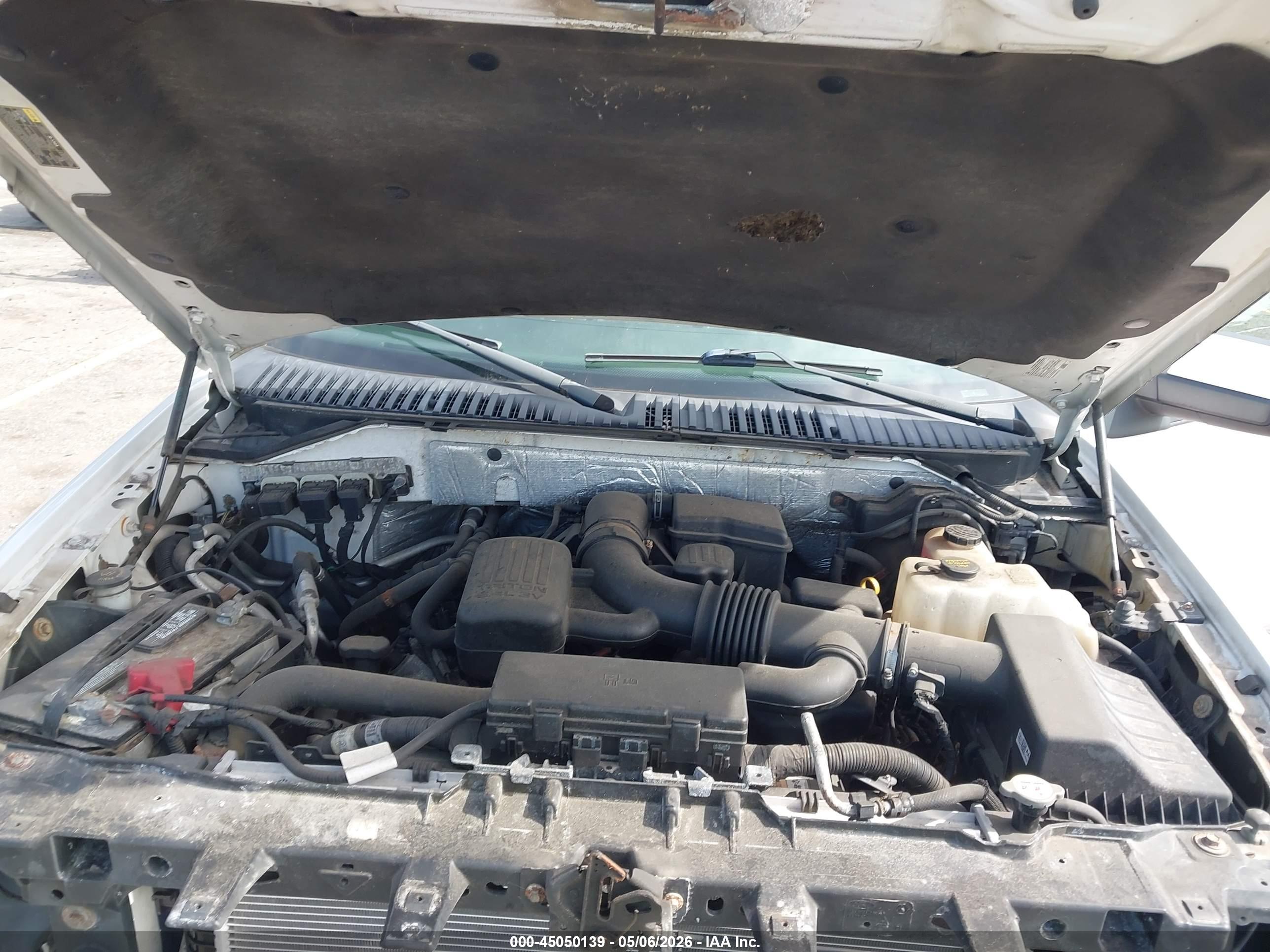 FORD EXPEDITION image 10