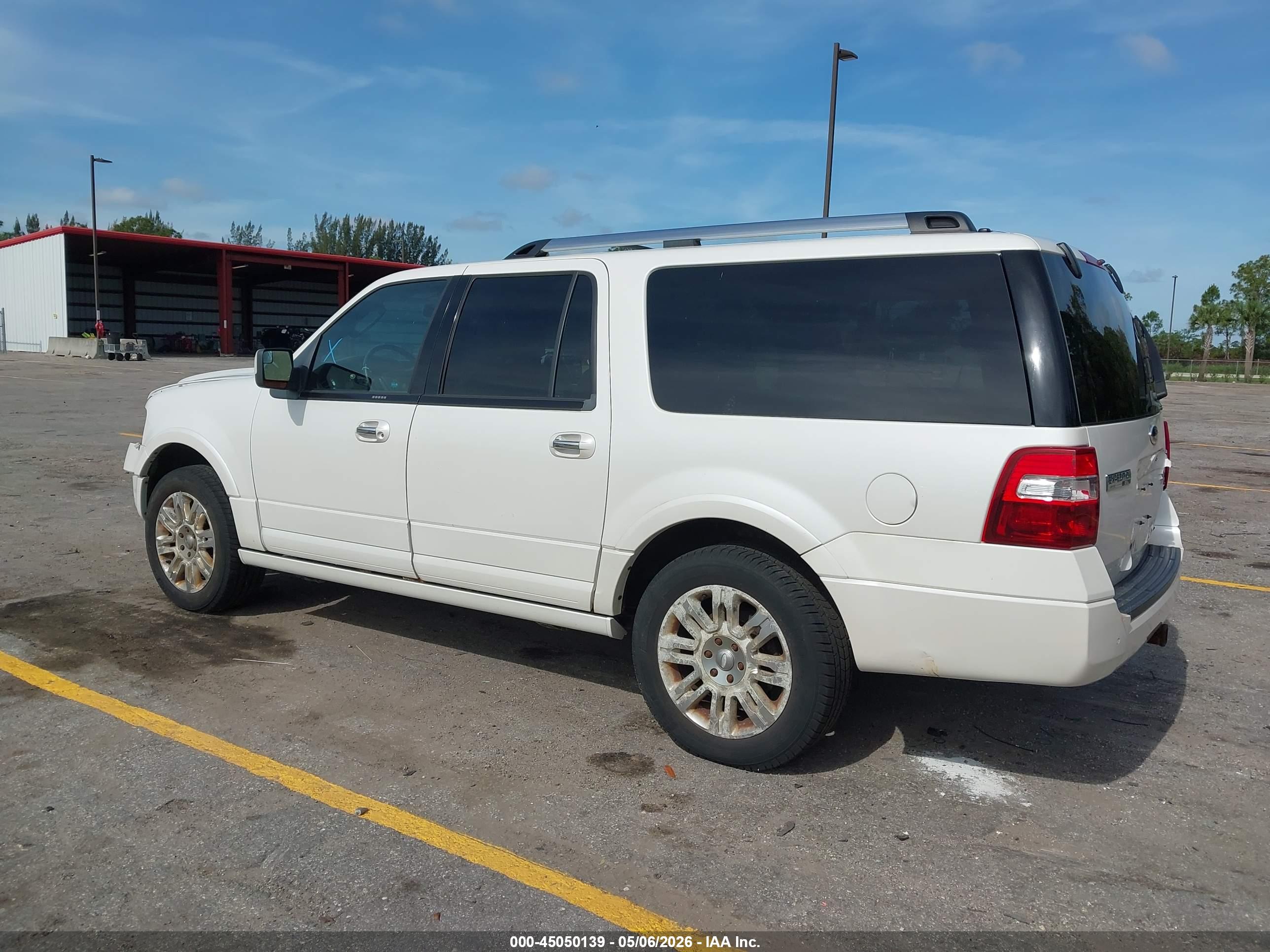FORD EXPEDITION image 3