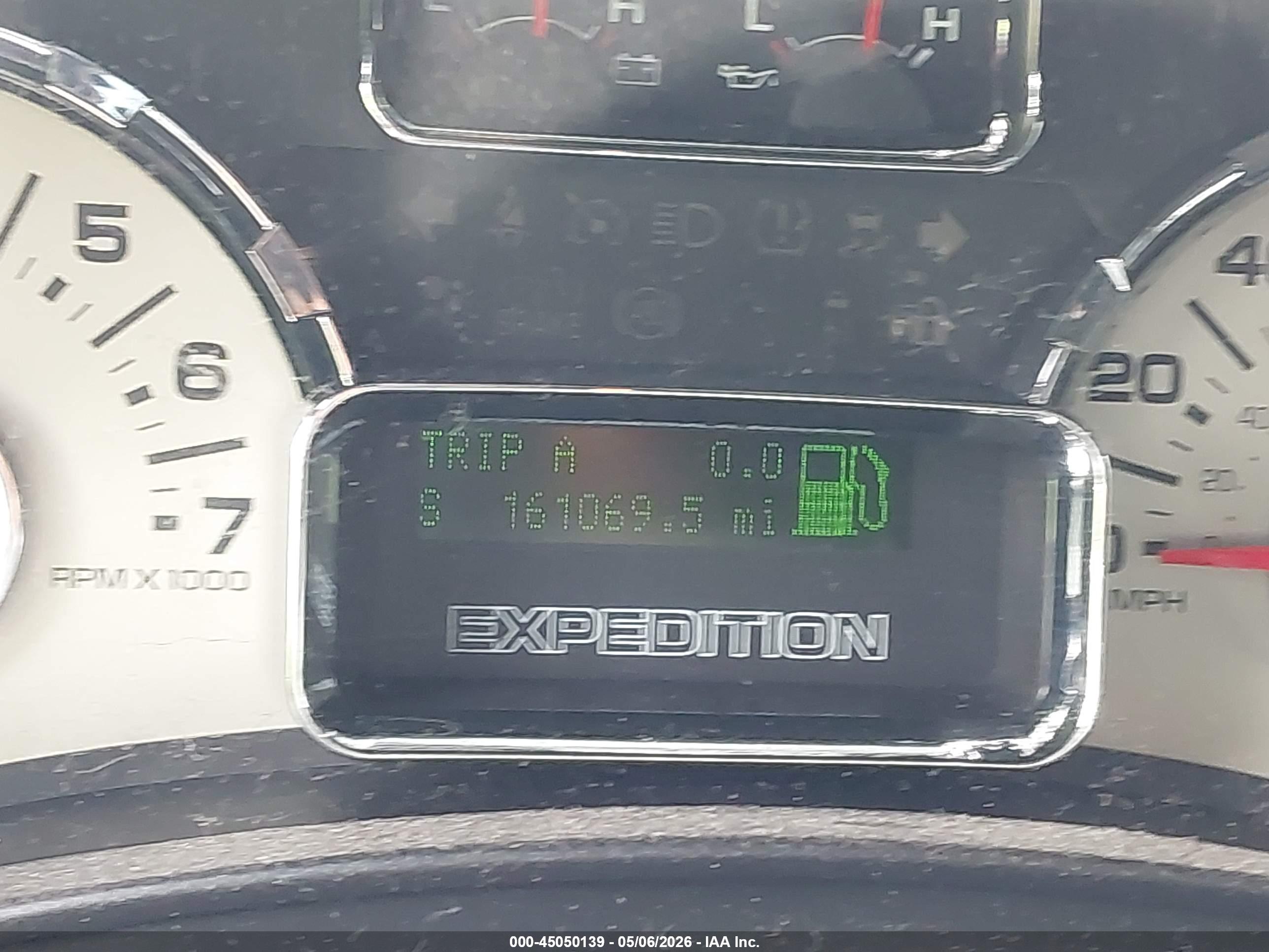 FORD EXPEDITION image 7