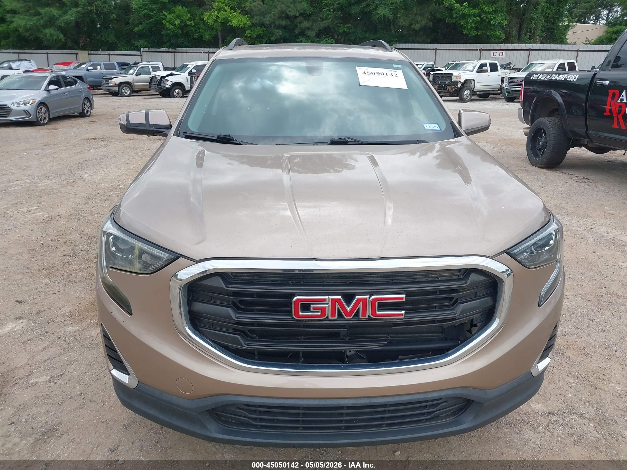 GMC TERRAIN image 6