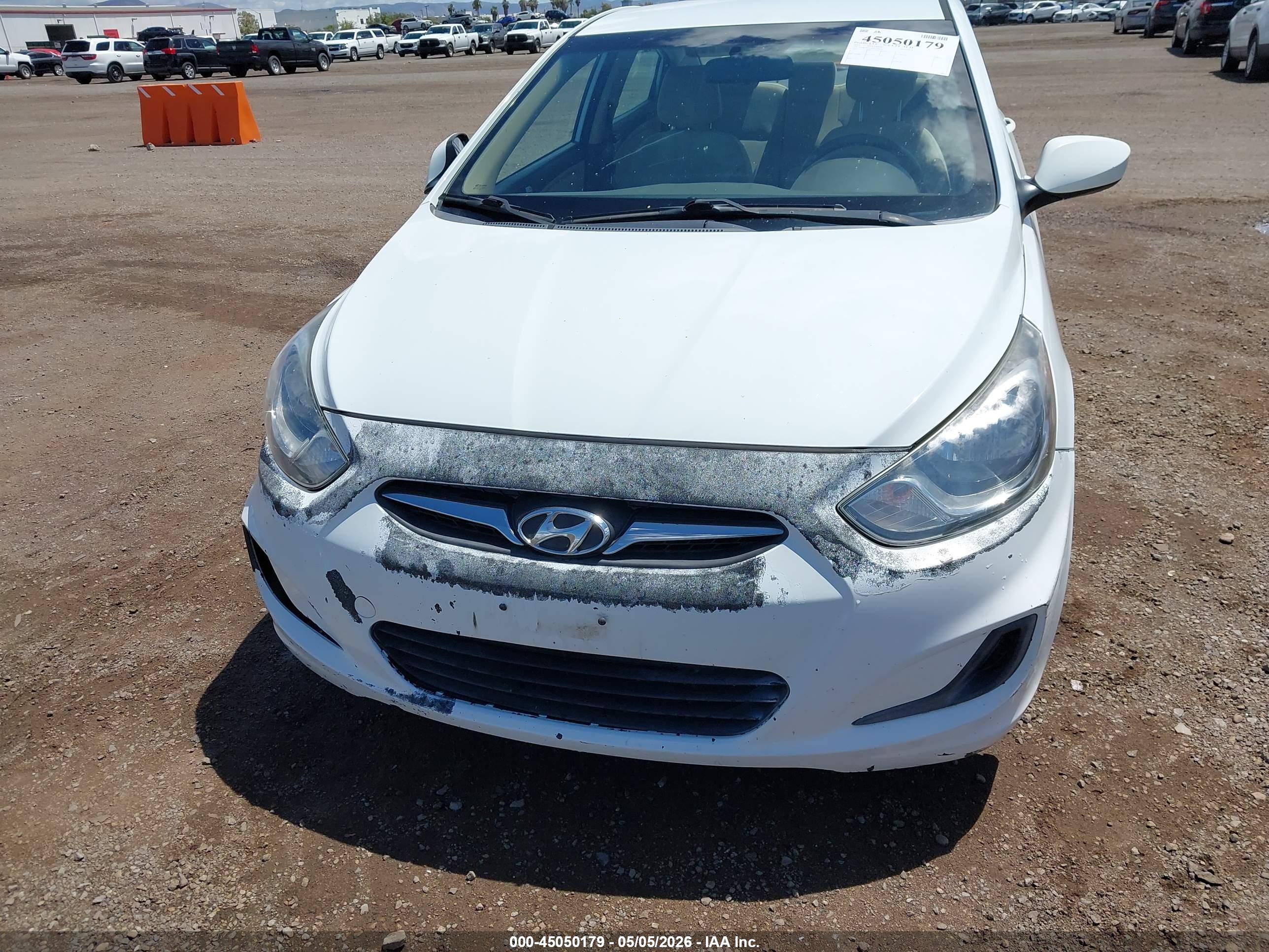 HYUNDAI ACCENT image 6