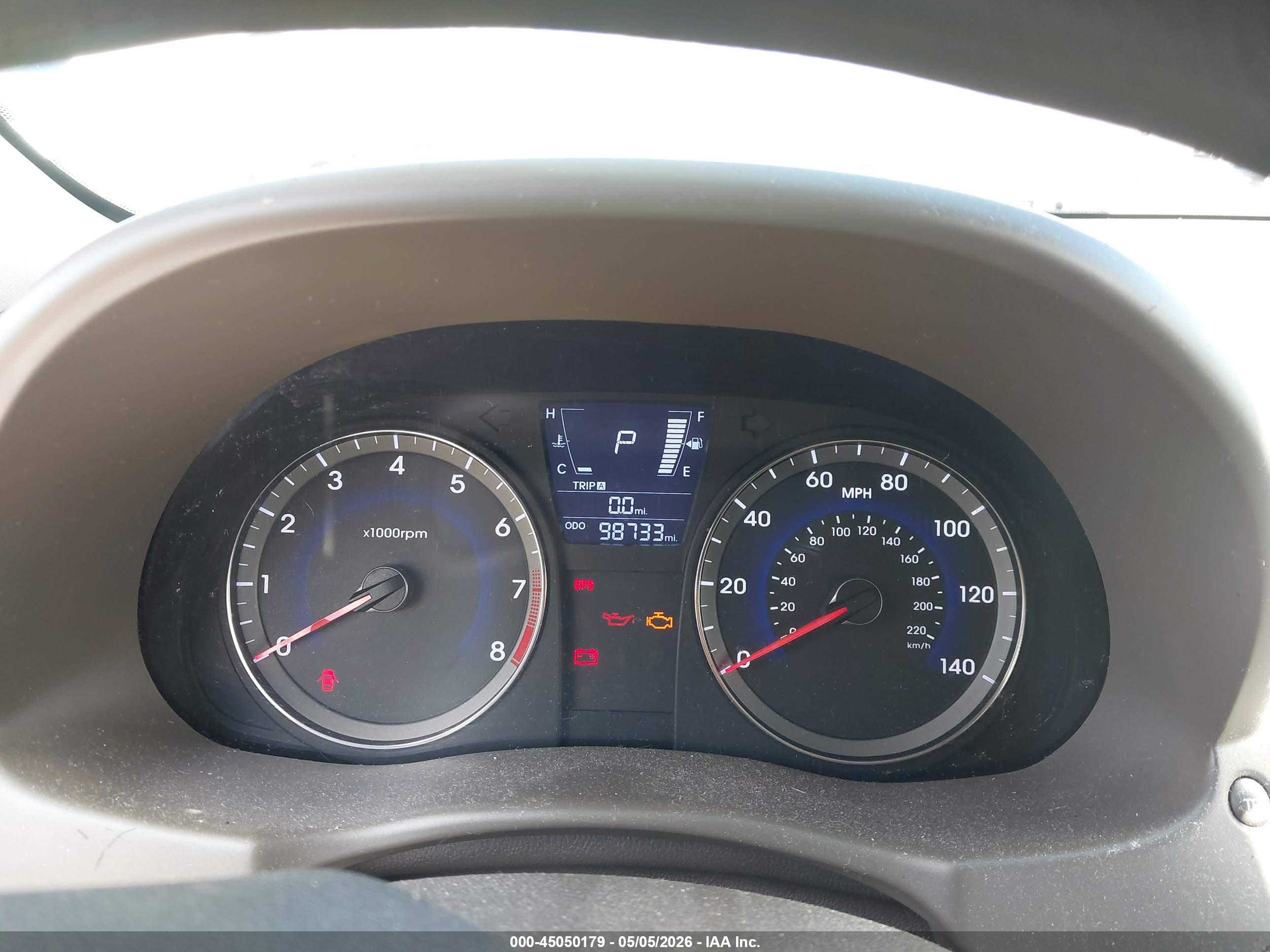 HYUNDAI ACCENT image 7