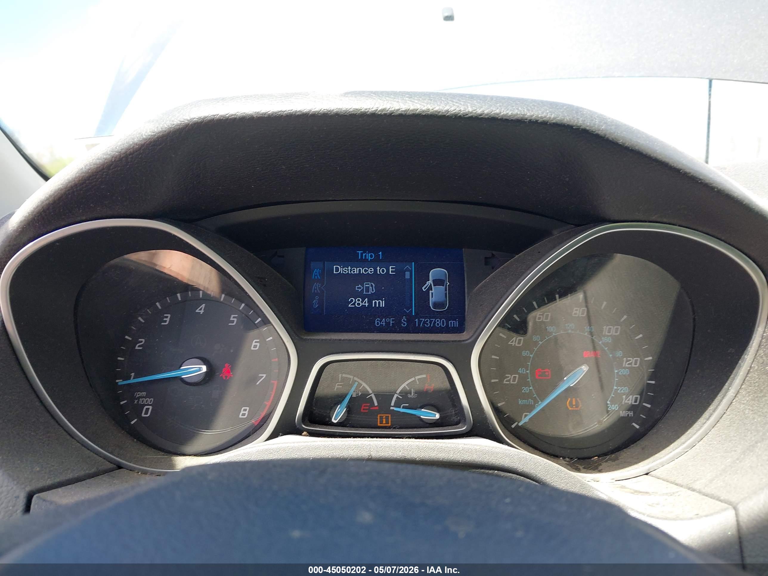 FORD FOCUS image 7
