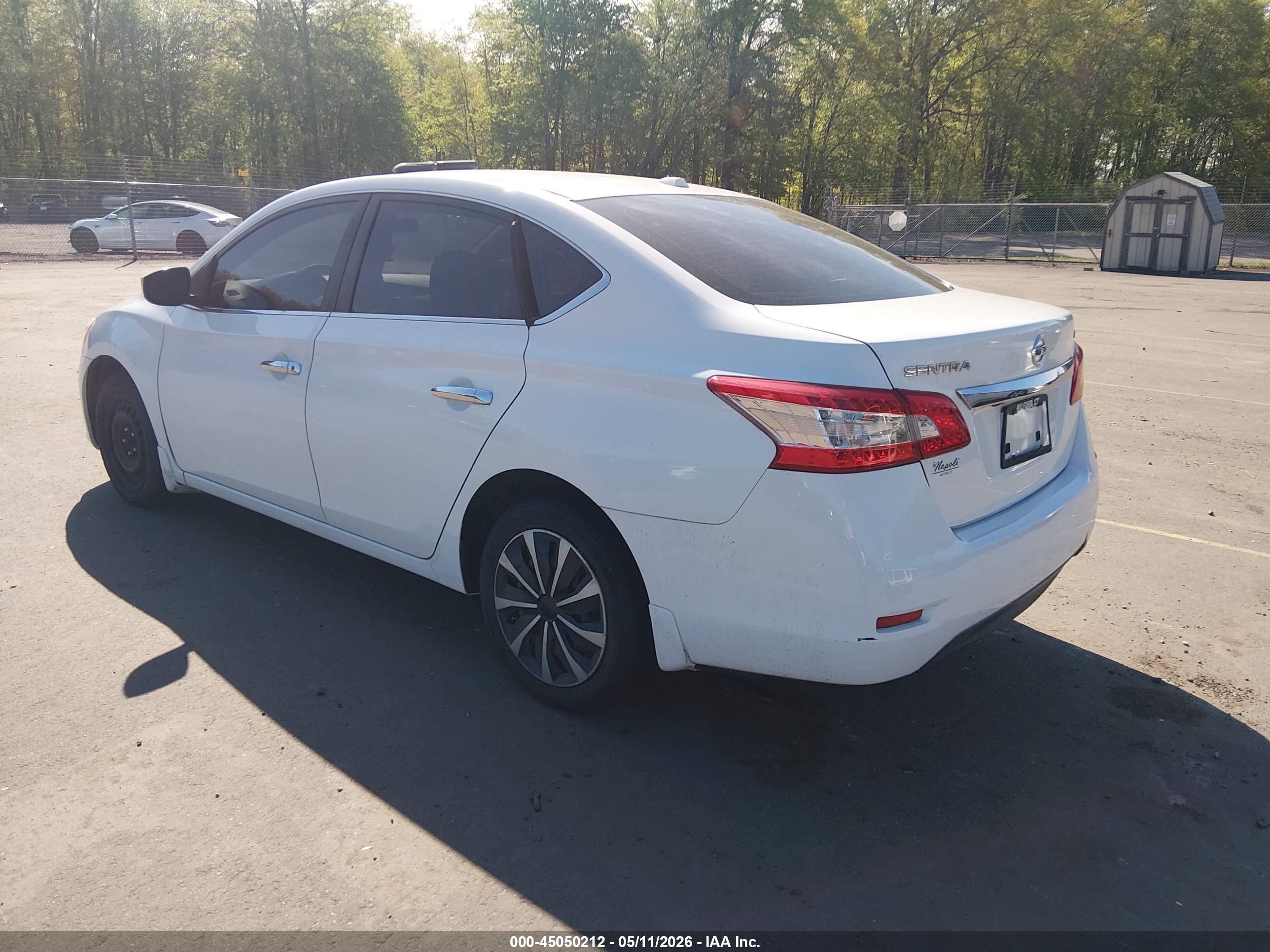 NISSAN SENTRA image 3