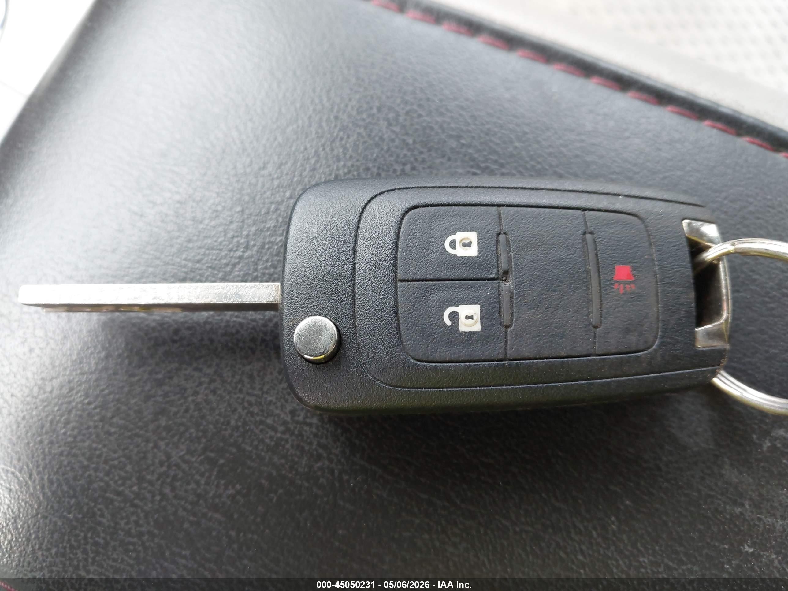 CHEVROLET EQUINOX image 11