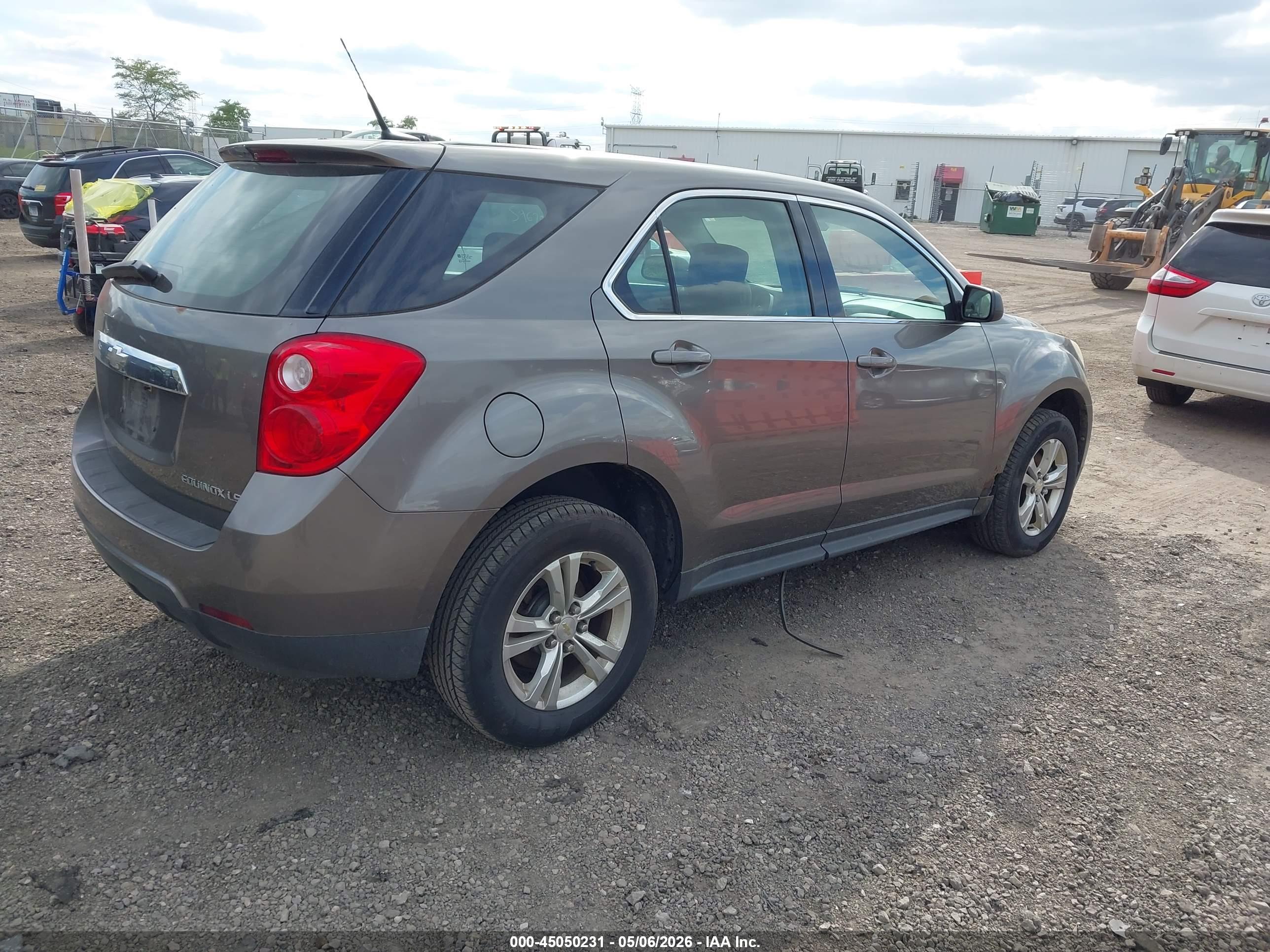 CHEVROLET EQUINOX image 4
