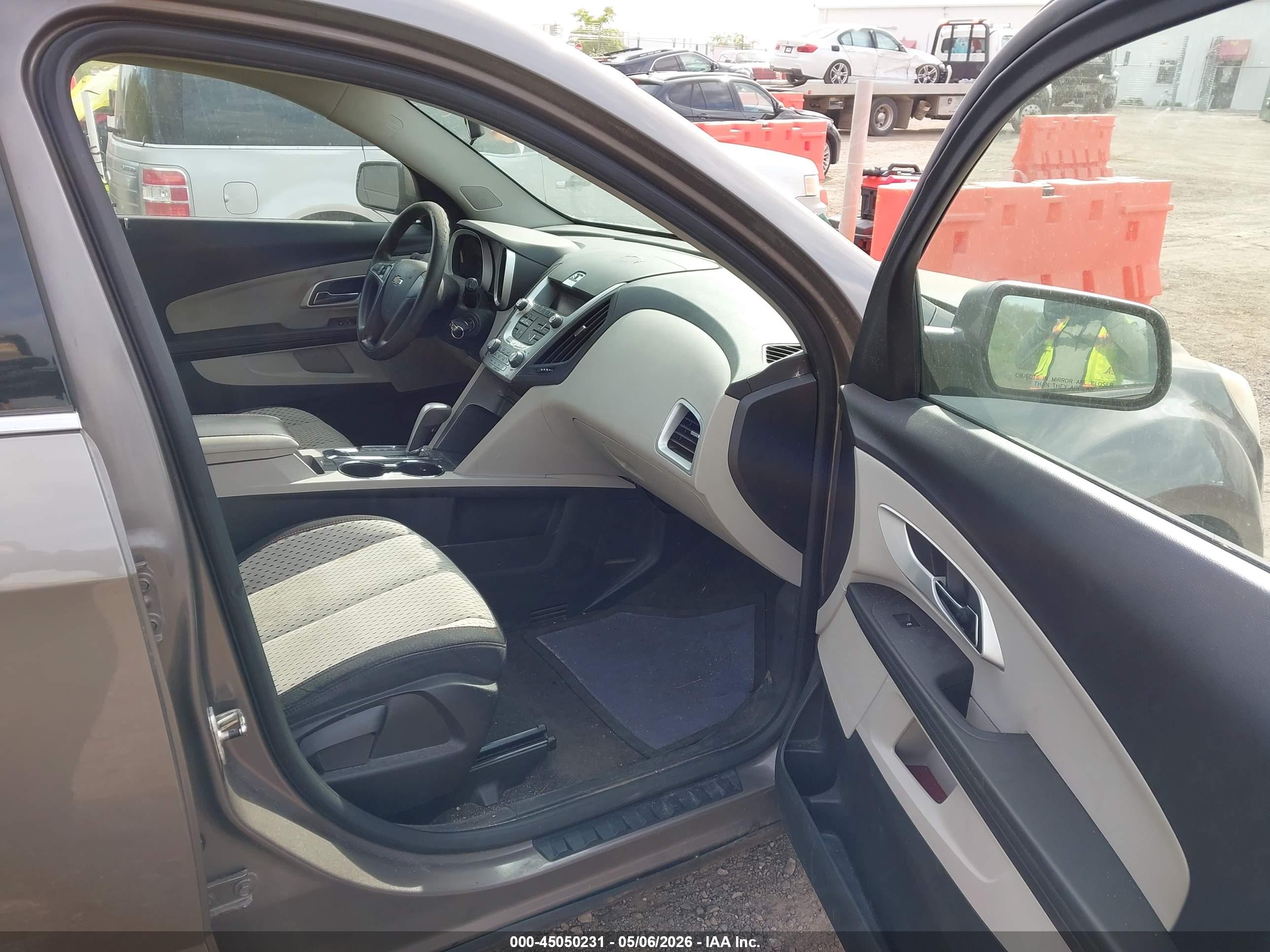 CHEVROLET EQUINOX image 5
