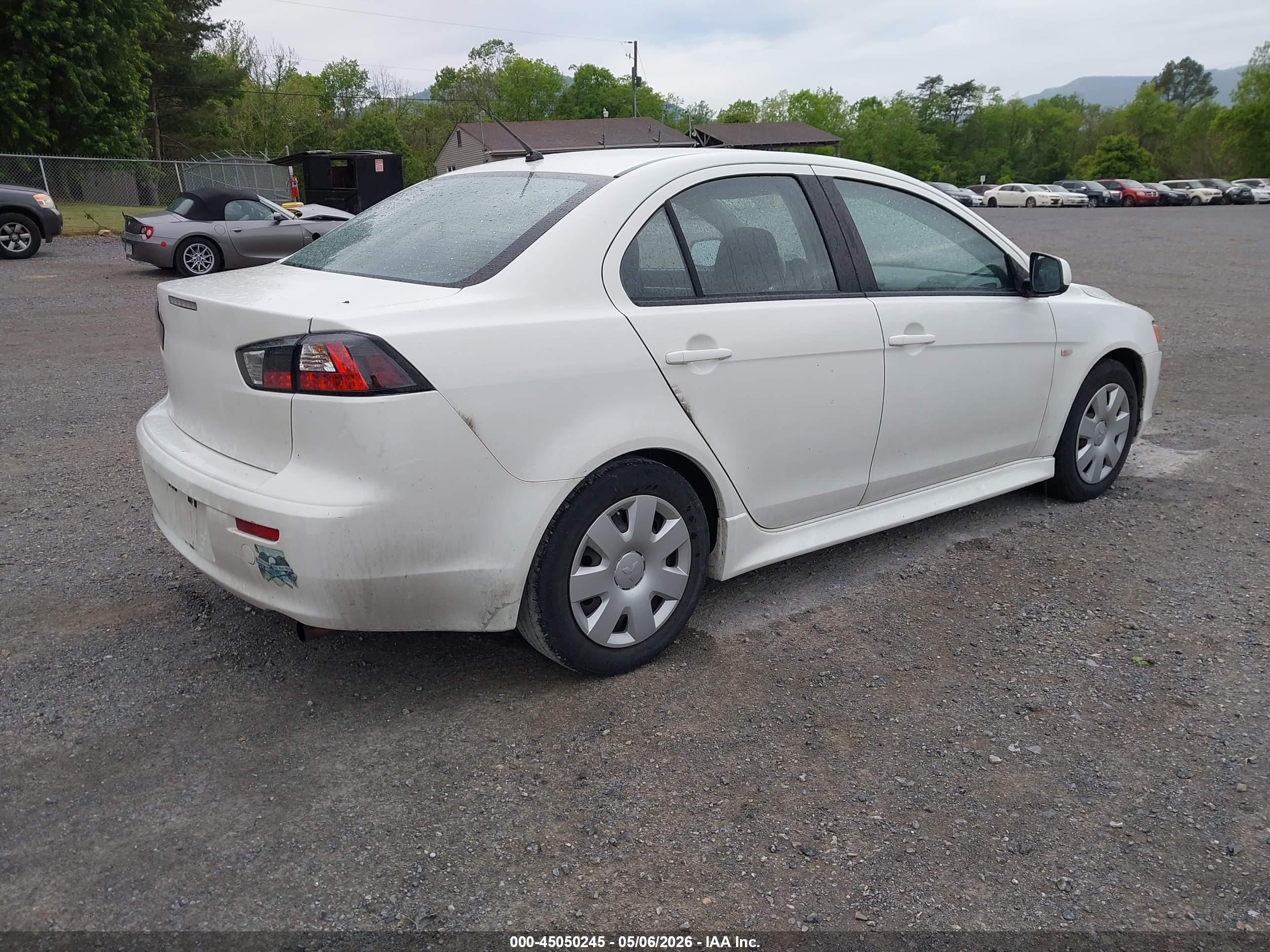 MITSUBISHI LANCER image 4