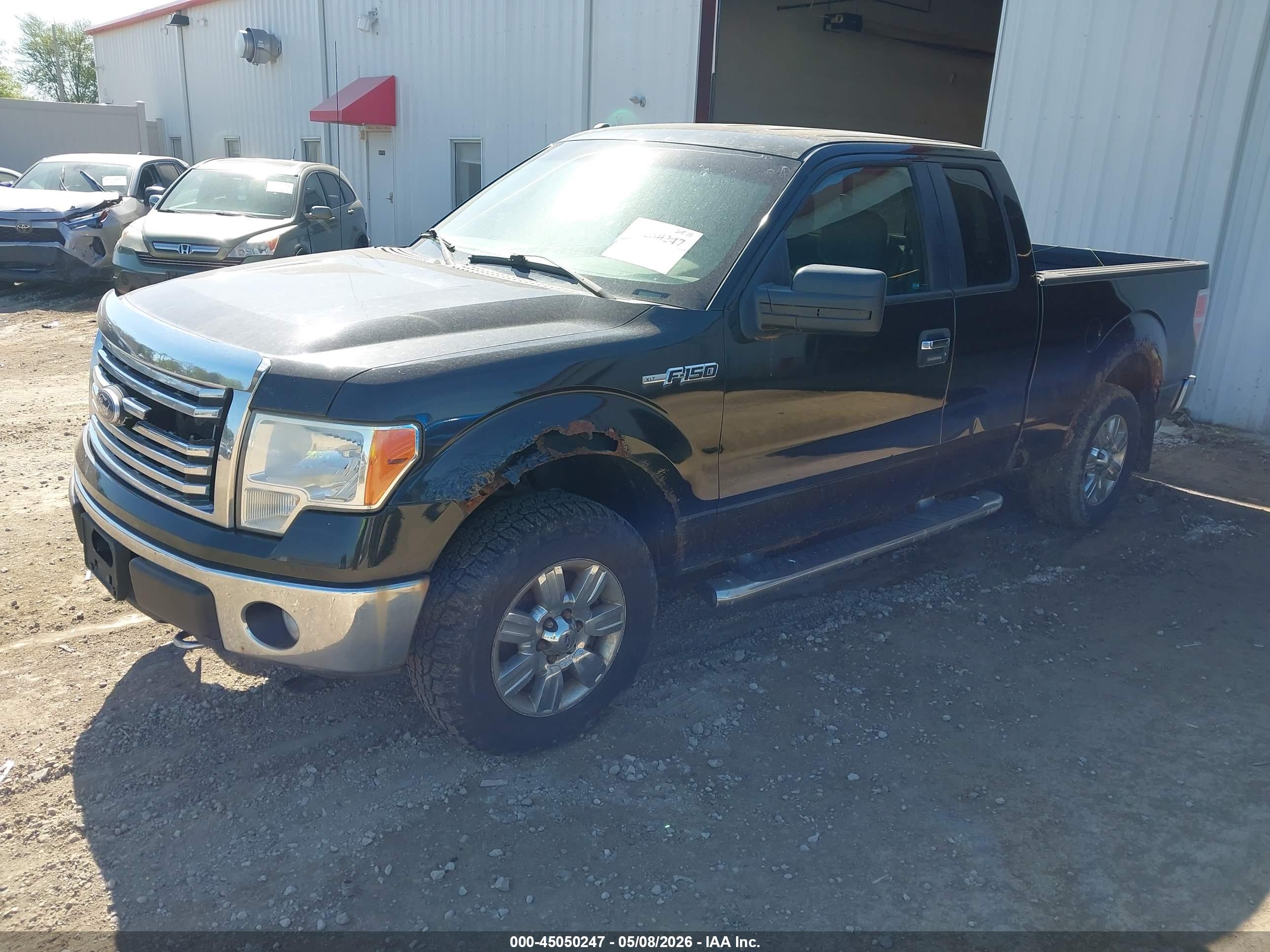 FORD F-150 image 2