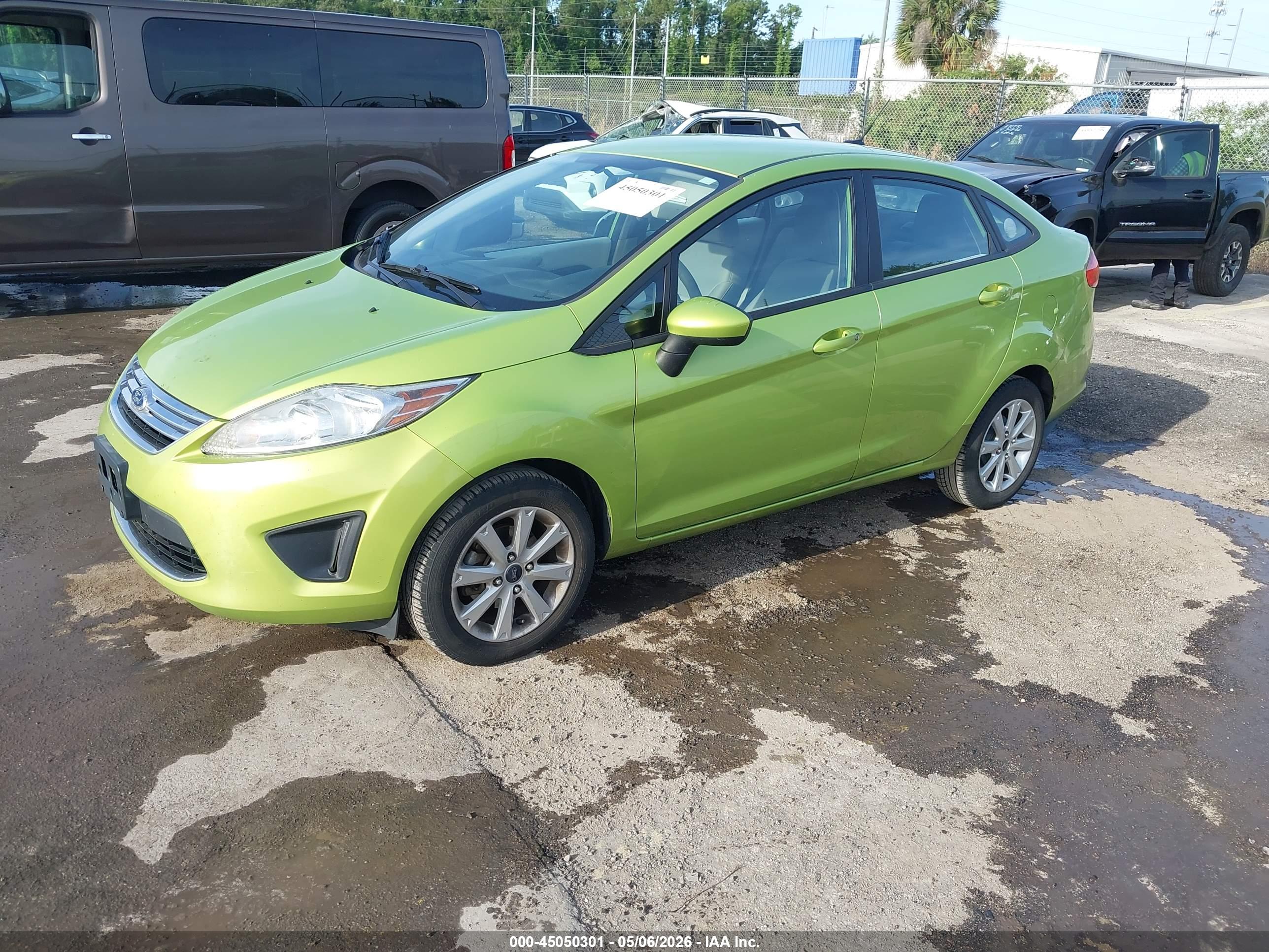 FORD FIESTA image 2
