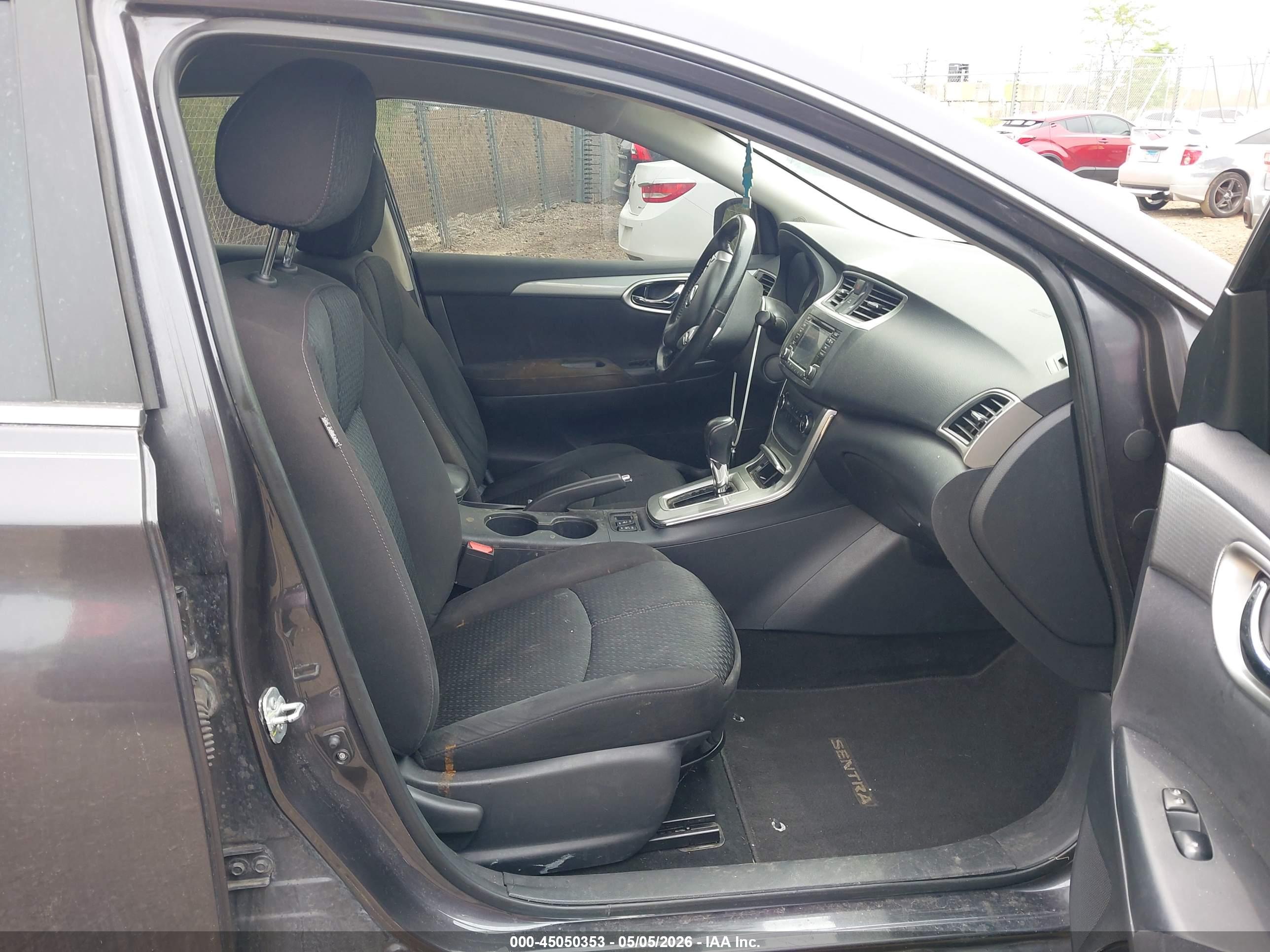 NISSAN SENTRA image 5