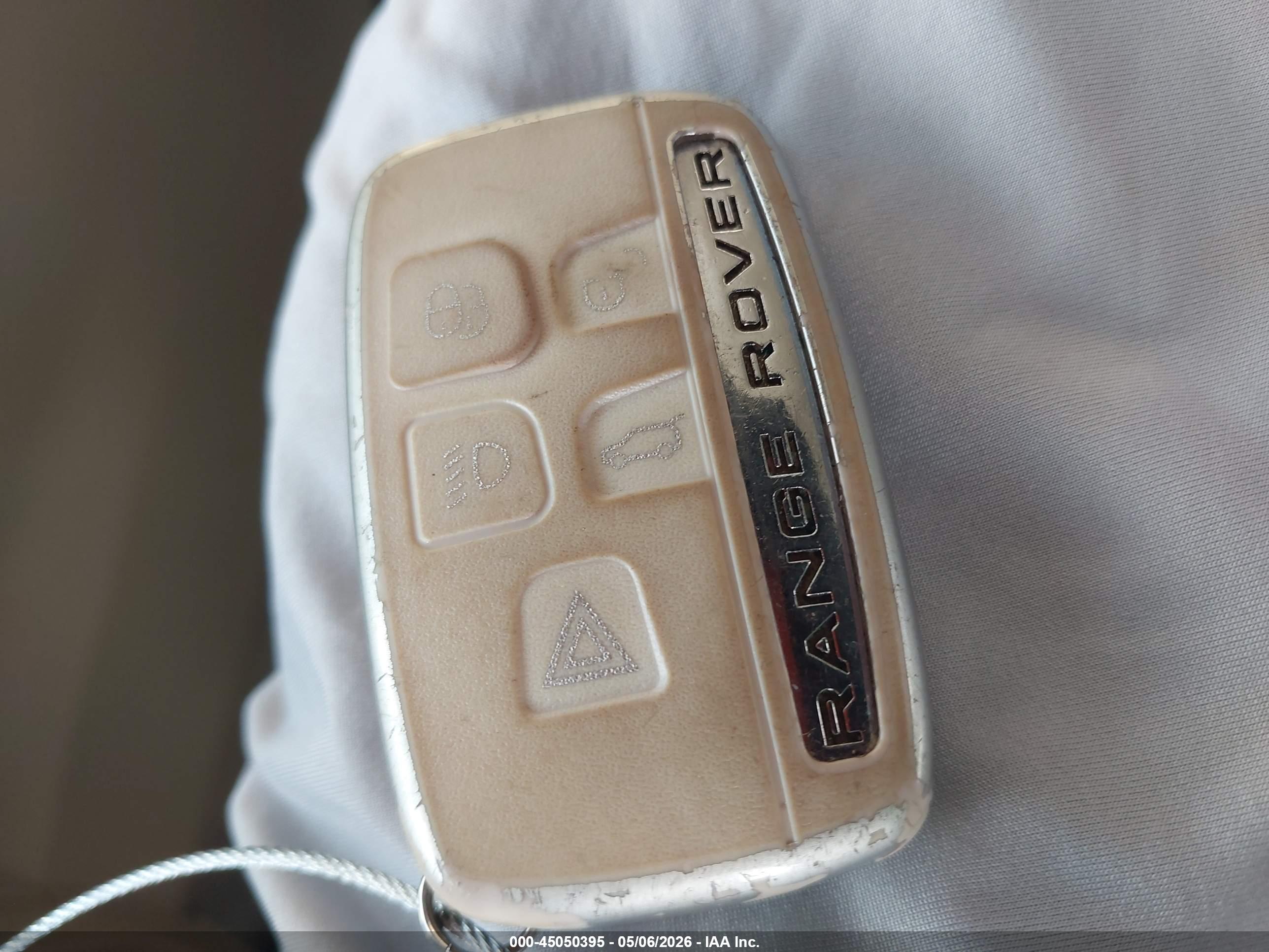 LAND ROVER image 11